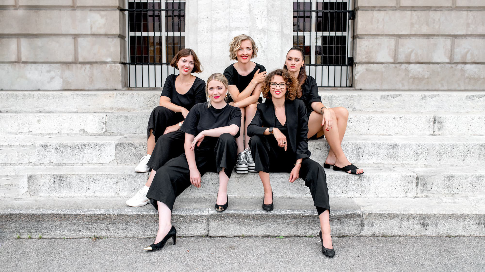 Photo of the team of Ladies, Wine & Design Vienna (Laura, Maria, Jana, Dana and Cora; left to right)