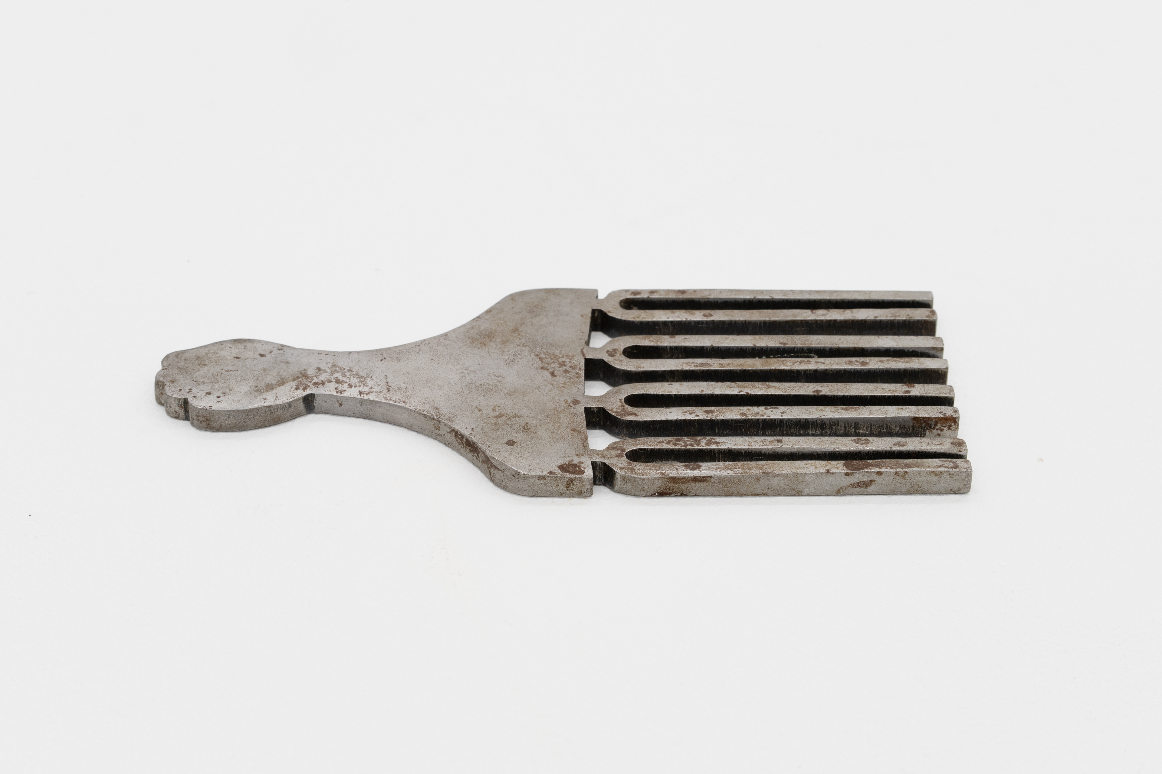 Tuning Fork, 2021-2026  17,5 x 7,5 x 0,5cm Steel, Rust