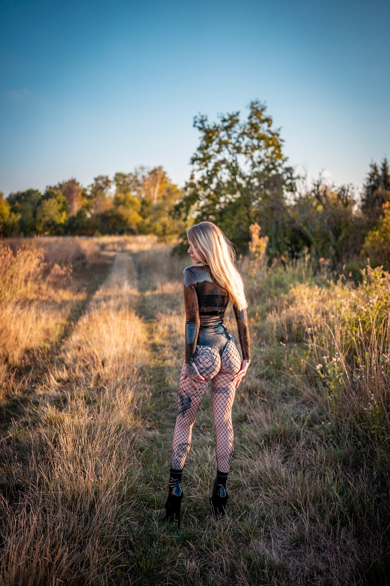 Liza - @__delilah.1006__