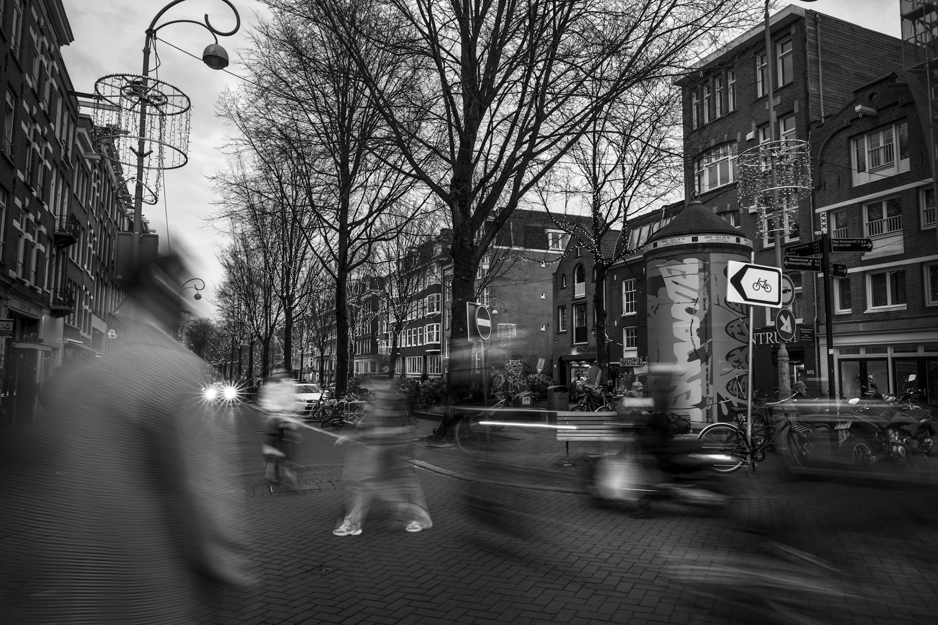 Amsterdam Hustle and Bustle