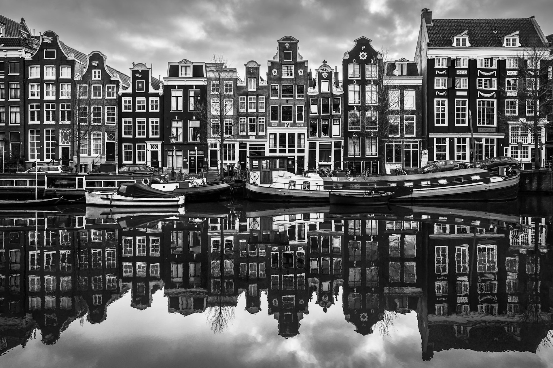 AMSTERDAM REFLECTIONS | AMSTERDAM, NETHERLANDS