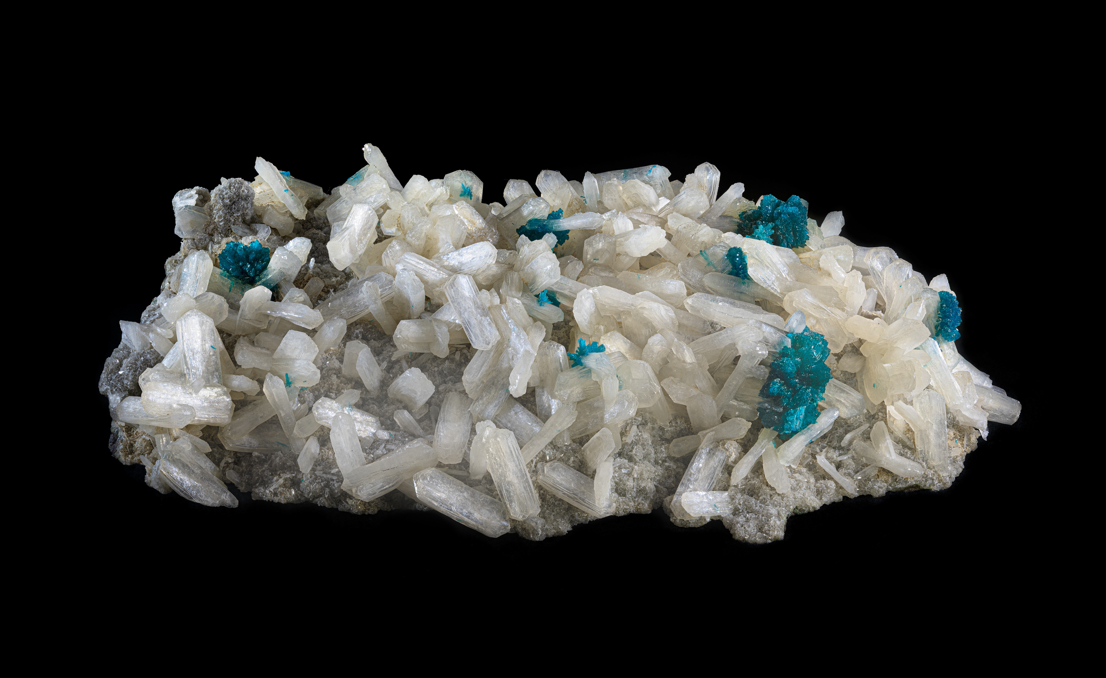 Canvansite on Stilbite