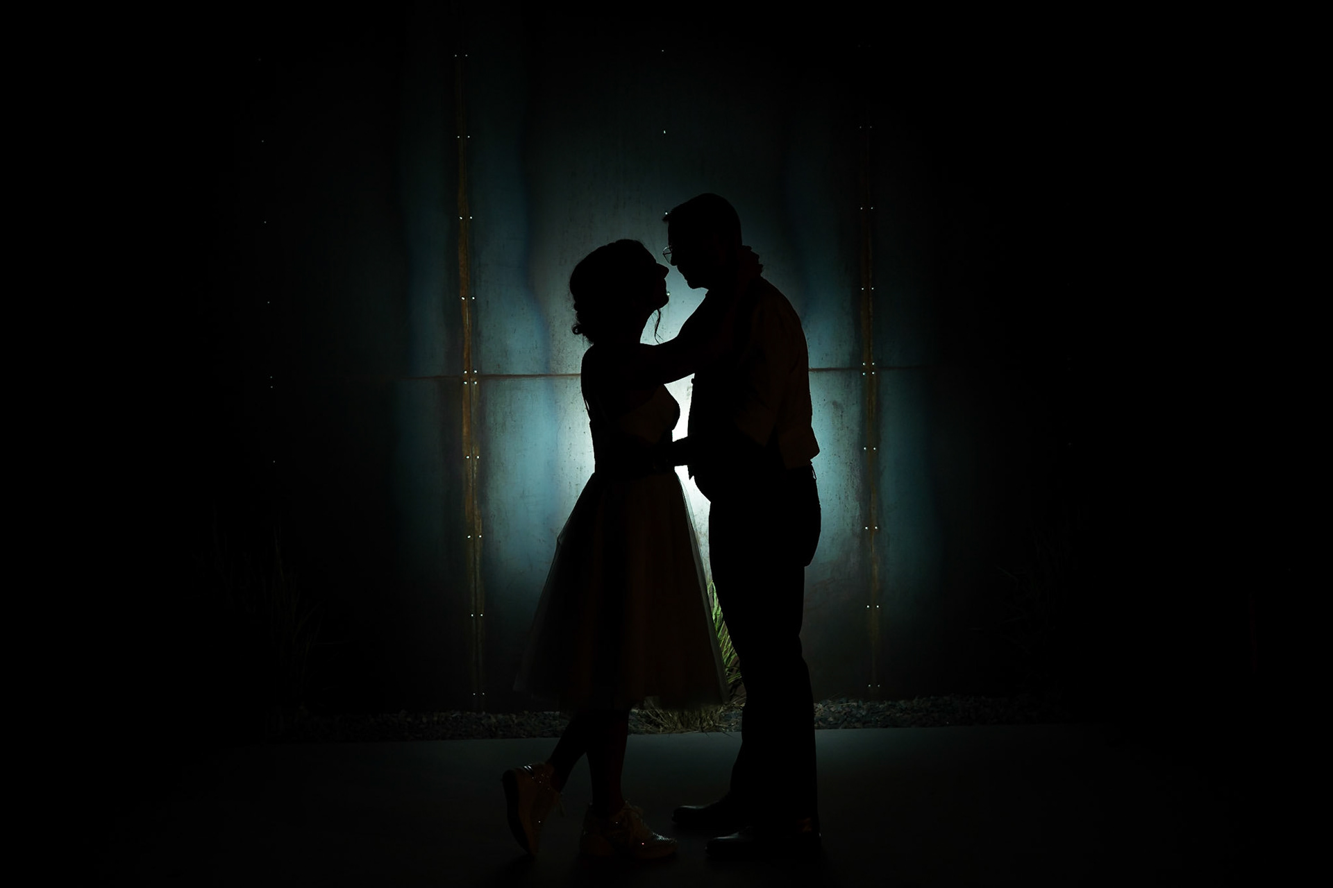 Bold and vibrant wedding with an epic dance party at Space Annex in Denver, Colorado