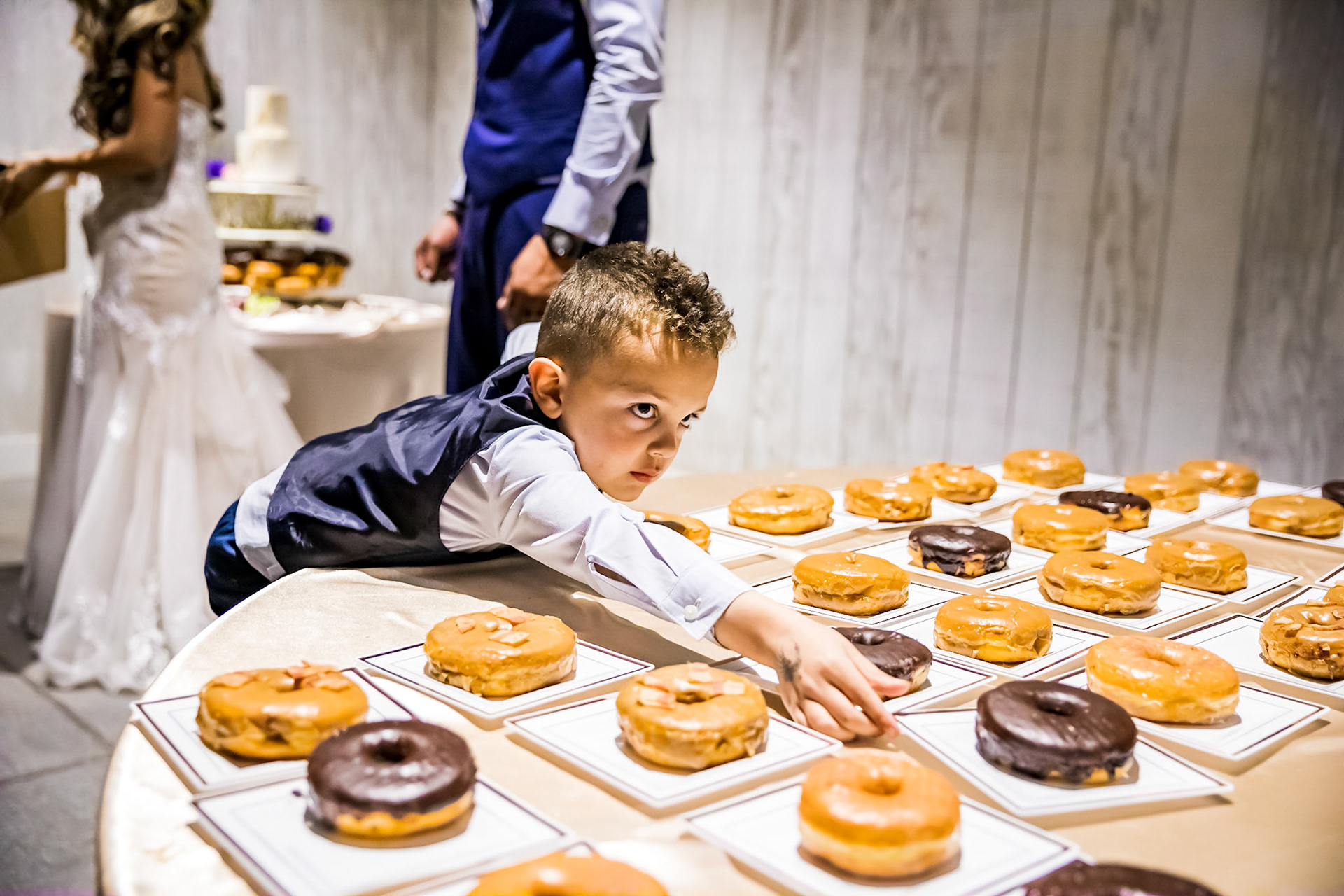 Bold vibrant wedding photography by Bonnie Photo Morrison, CO