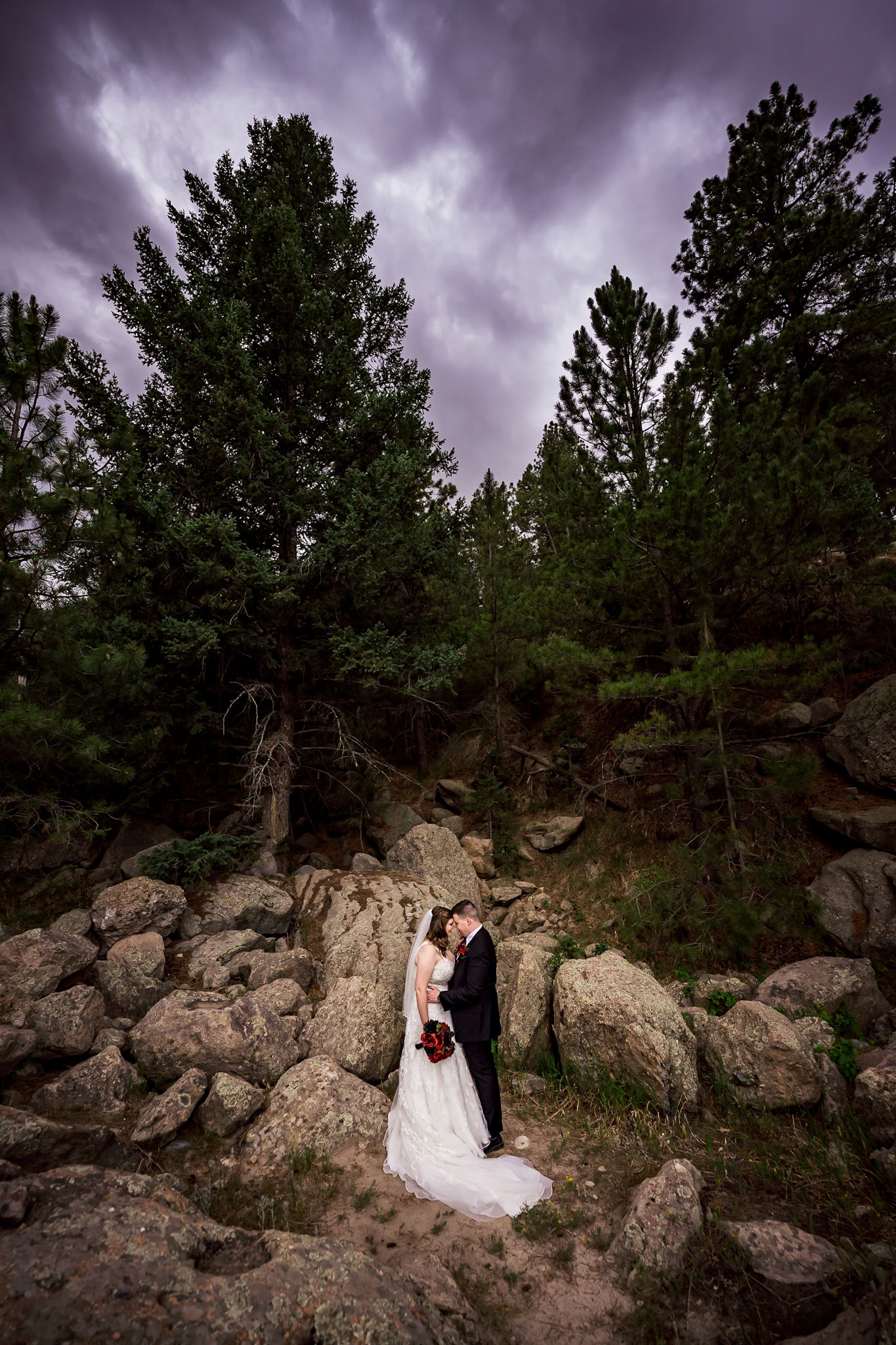 Bold and vibrant elopment photography in Castle Rock, Colorado