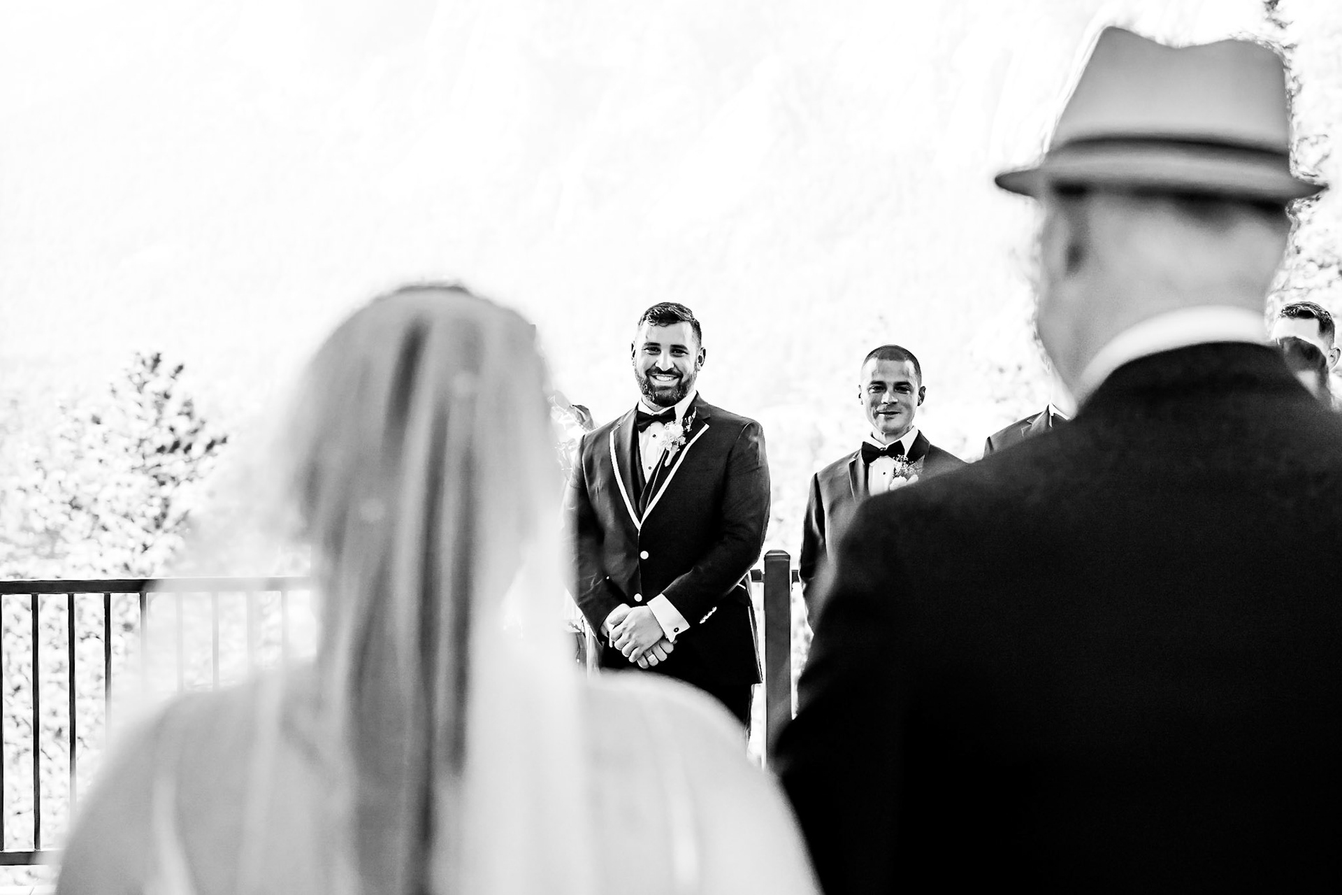 Bold and Vibrant autumn wedding in the Rocky Mountains at Black Canyon Inn in Estes Park, Colorado