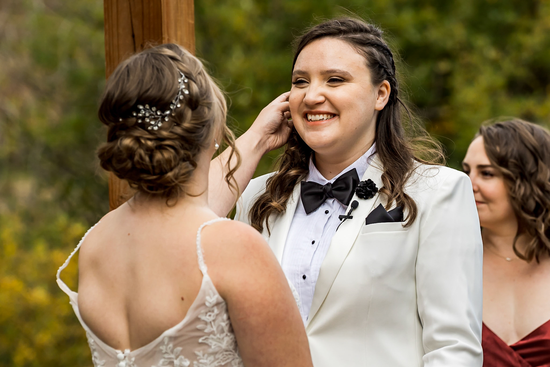 A bold and vibrant autumn wedding at Mountain View Ranch by Wedegewood Weddings.
