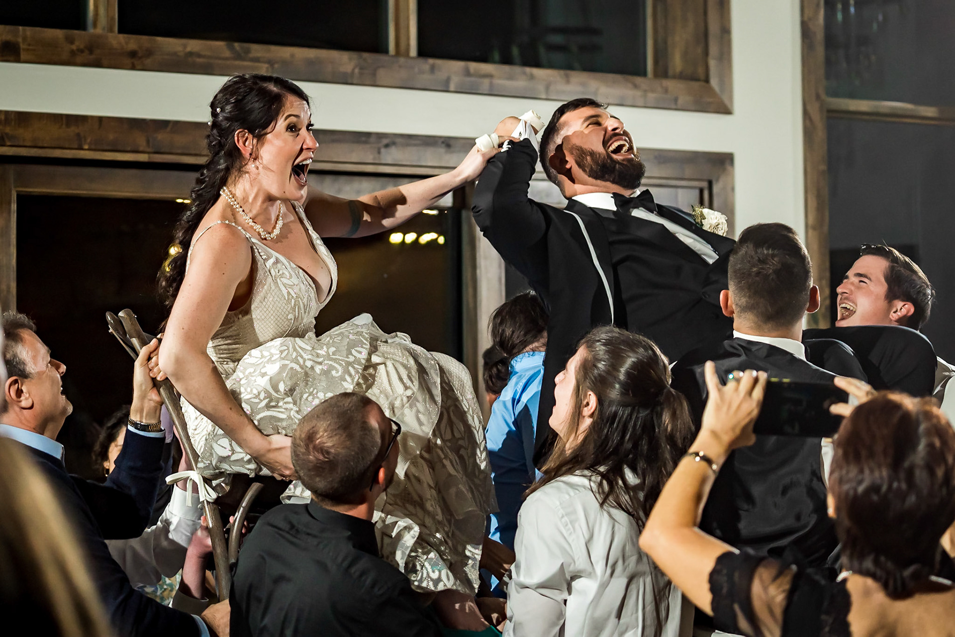 Bold and Vibrant autumn wedding in the Rocky Mountains at Black Canyon Inn in Estes Park, Colorado