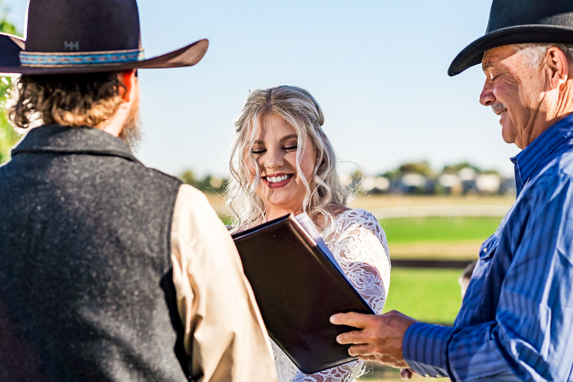 Colorful, autumn wedding at Dreams and Dragonflies in Johnstown, CO