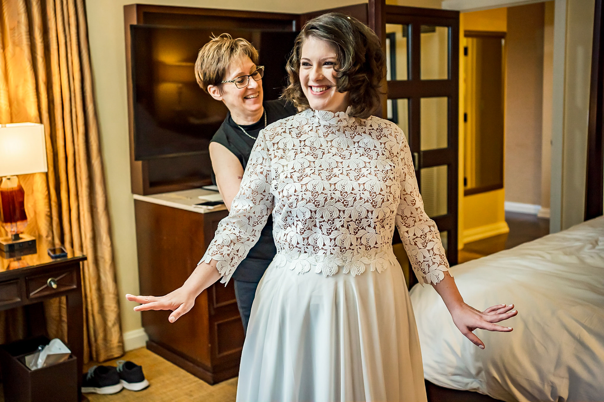 Bold and vibrant autumn wedding at the Flagstaff House in Boulder, CO with portraits at Boulder Falls.