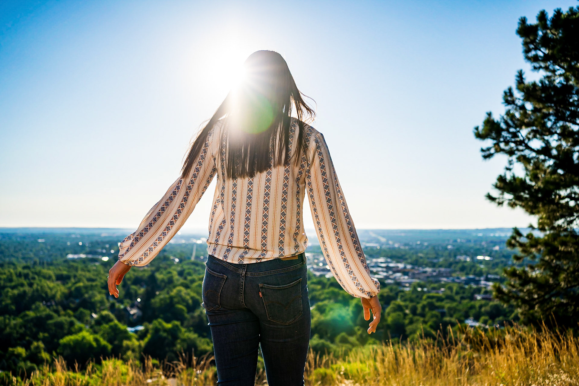 Beautiful senior portraits at Boulder Red Rocks
