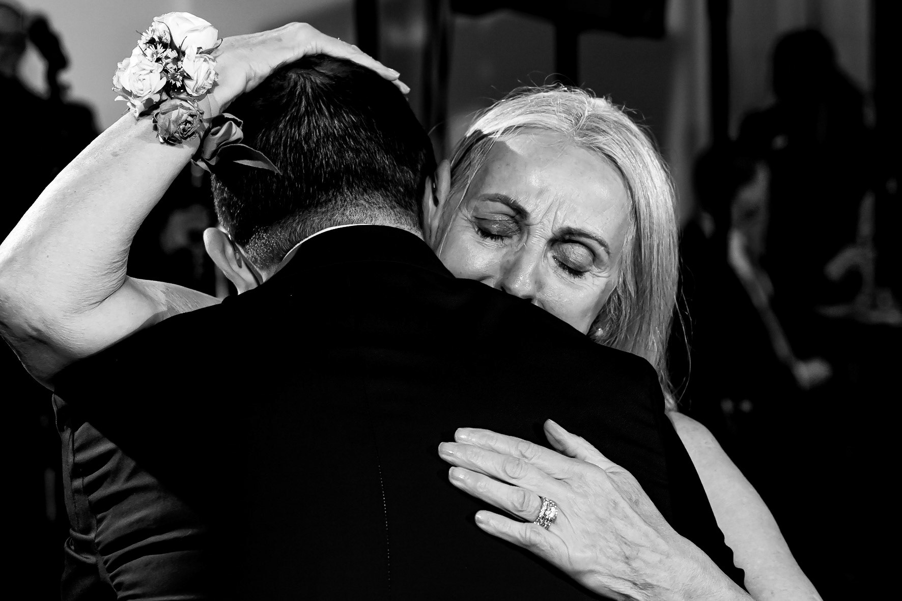 Bold and vibrant wedding with an epic dance party at Space Annex in Denver, Colorado