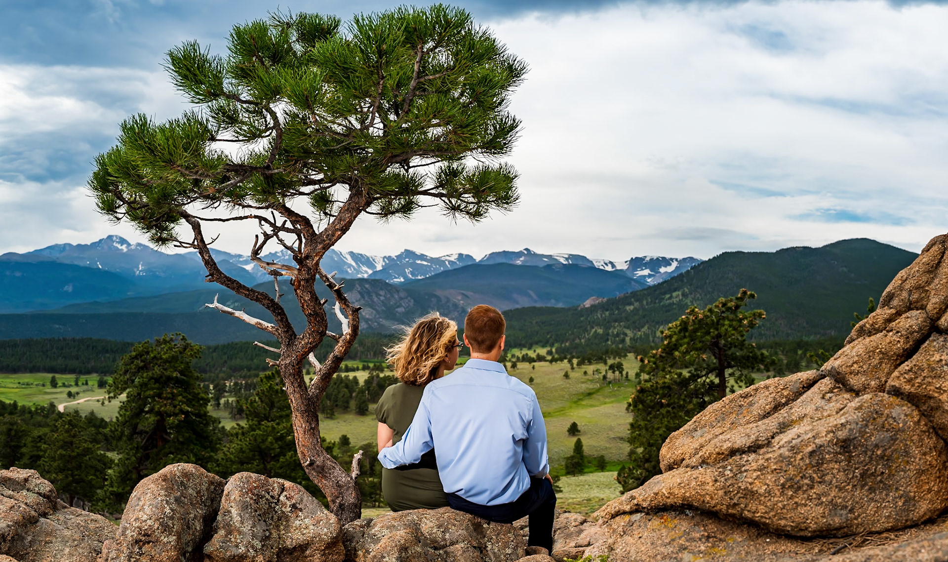Fun, chill engagement photography session in Rocky Mountain National Park, CO