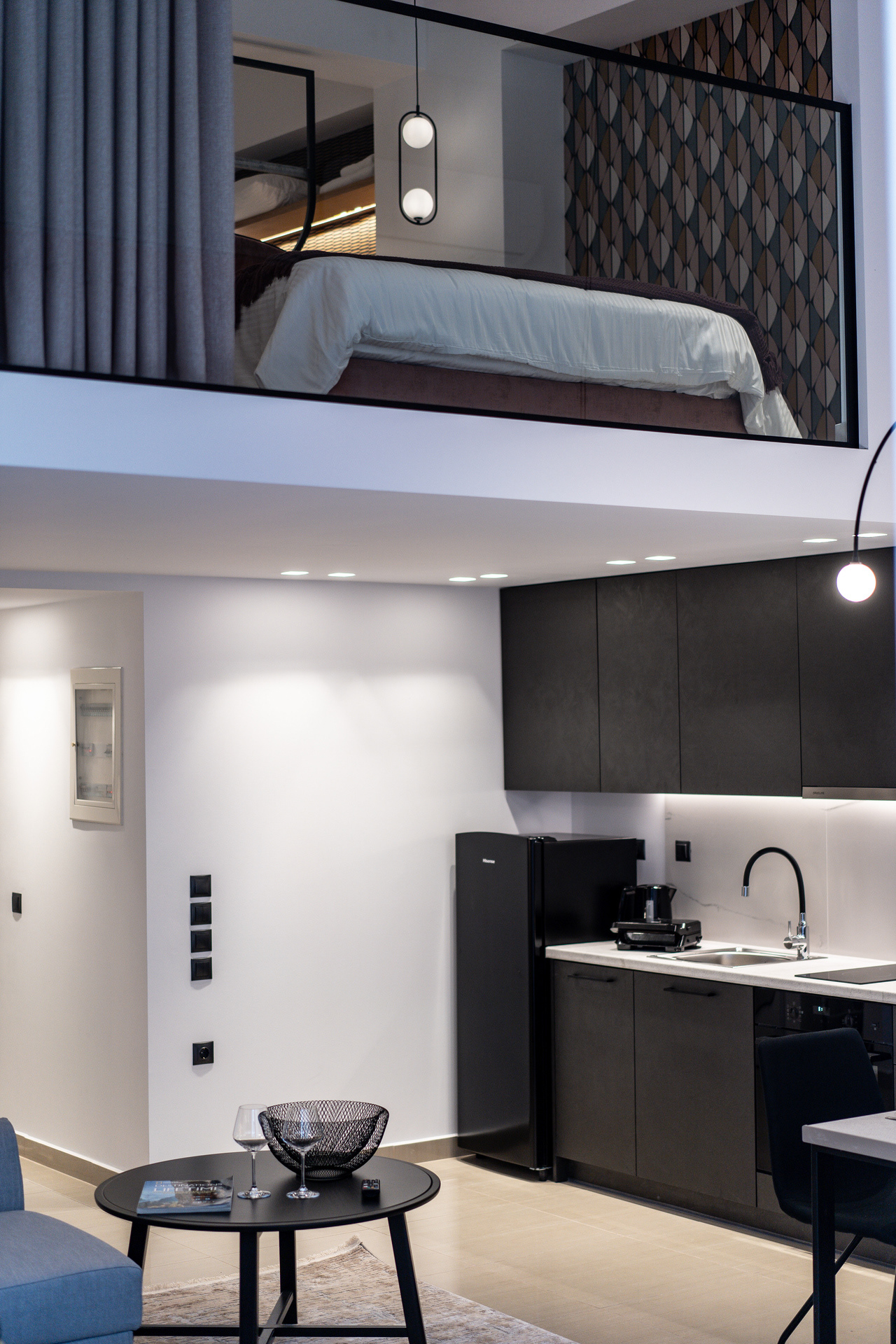 Apartment 3 Livingroom view to sofa bedroom