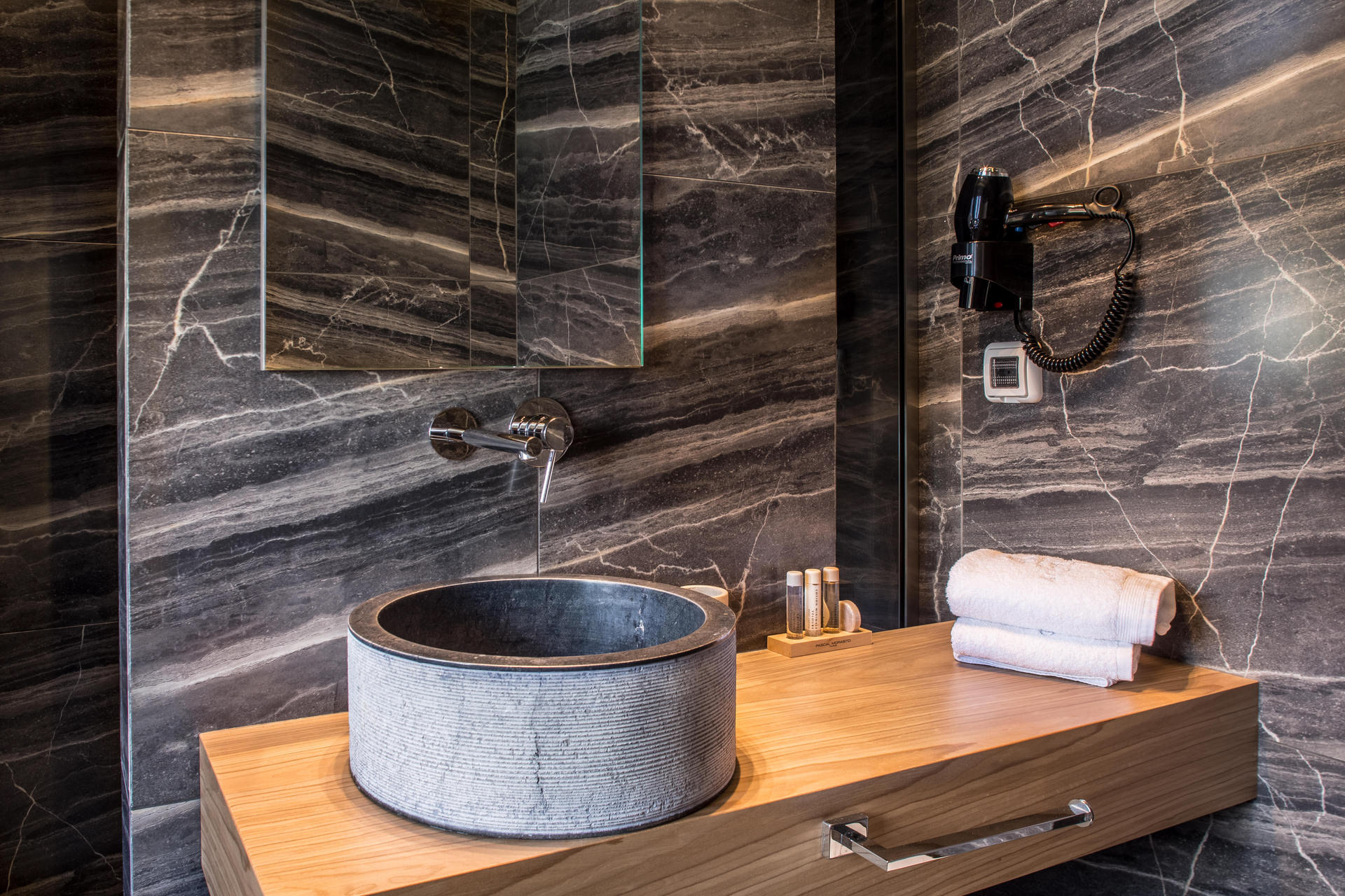 Antonio Gambello Rooms