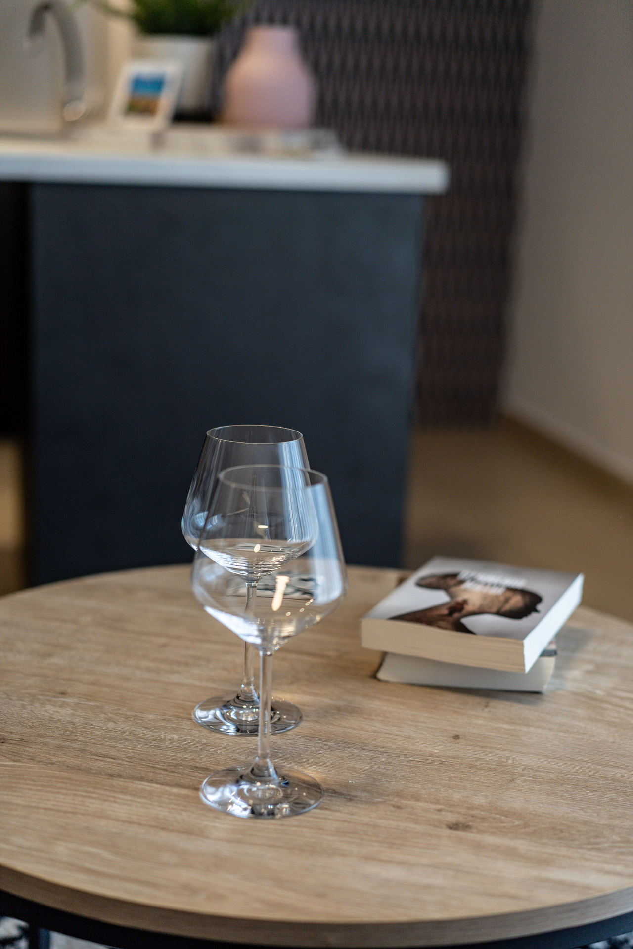 Apartment 4 Livingroom