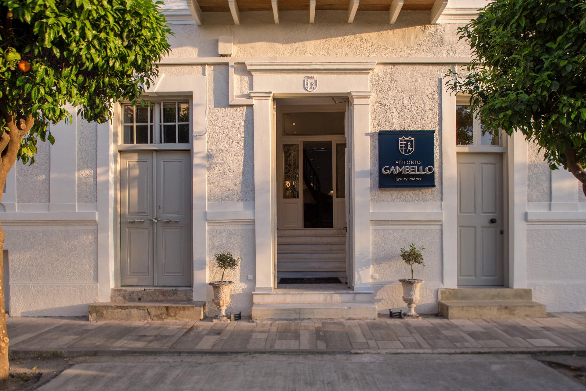 Antonio Gambello Loby & Exterior