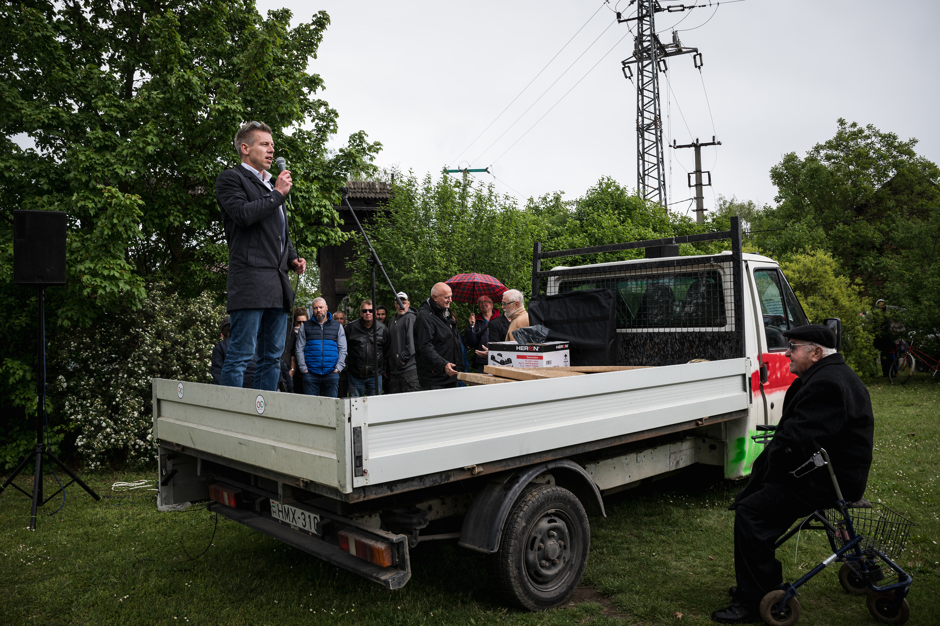 The second day of Peter Magyar's campaign tour in Szarvas, Békés county. The flatbed truck from which he is giving a speech in the picture has become a symbol of his nationwide tour.