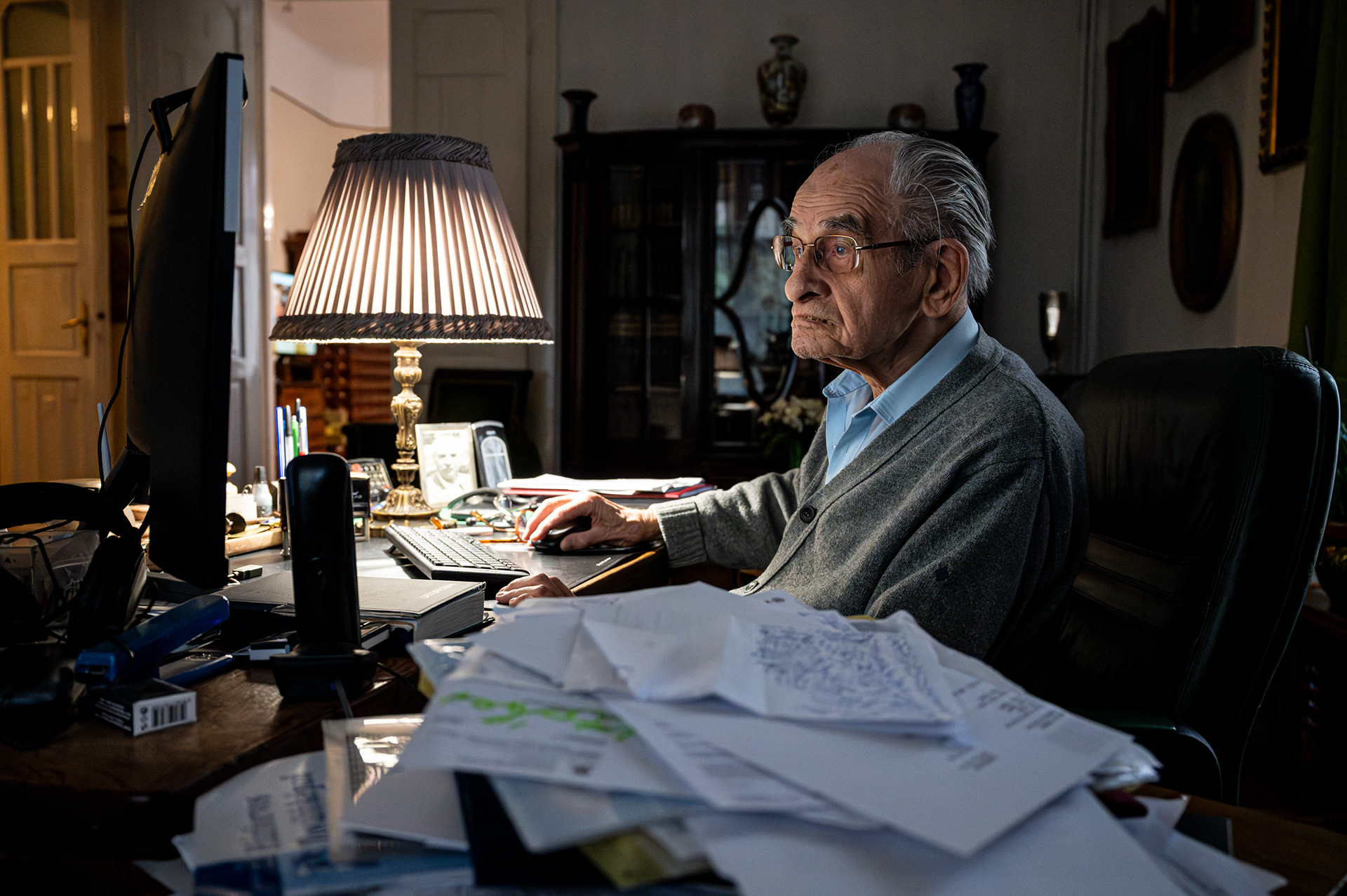 Dr. István Körmendi is one of about 300 GPs in Hungary who run a GP practice without regional coverage. This means that he does not have an assigned district where he has to see patients living there, but that anyone is able to register with him.