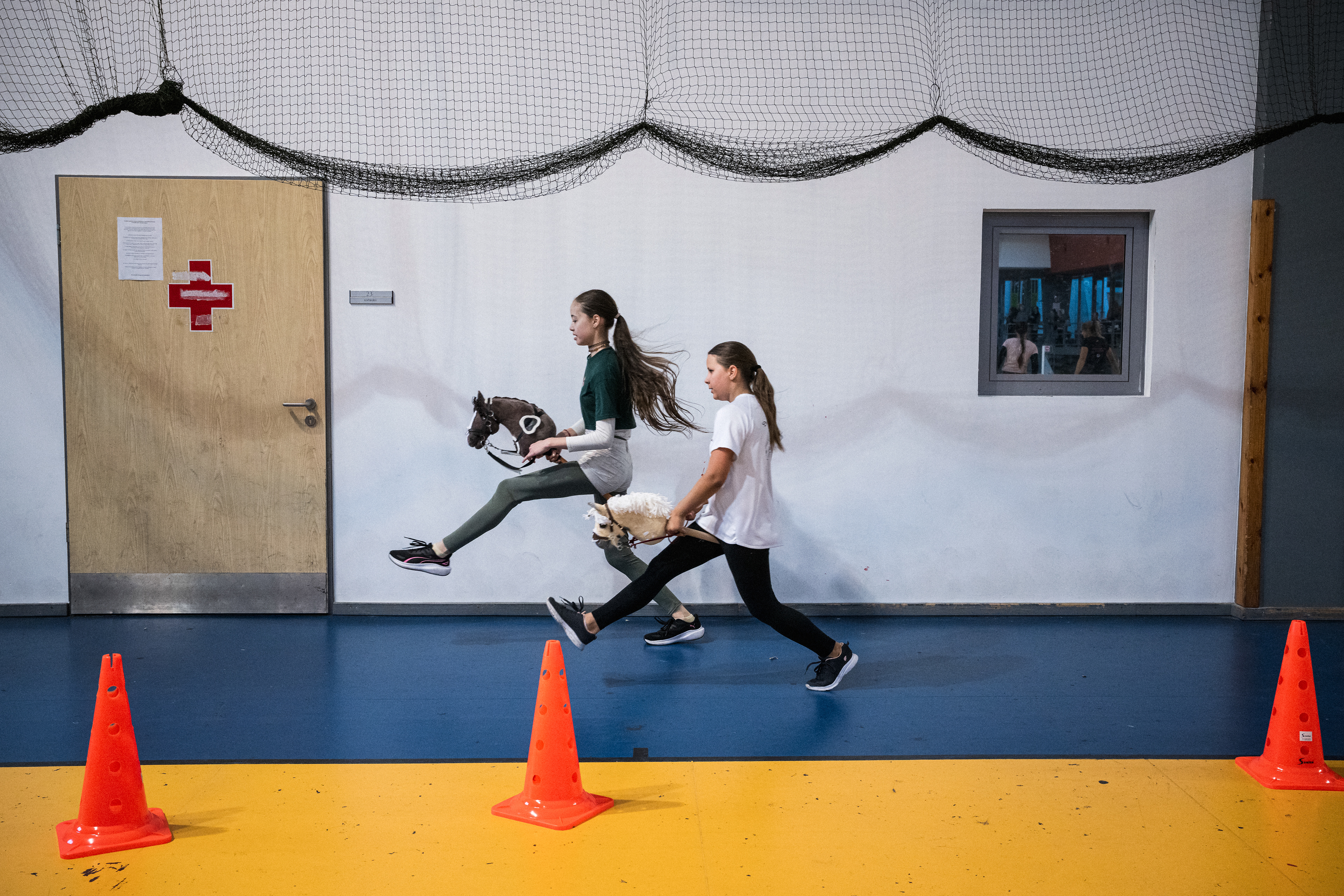 "You have to know how to ride, you have to show the kind of figures that the horse does. It's important that it's similar to real dressage, in the same way that you can do a transition with a horse, or for example, you have to follow a sequence of legs. The upper body is the rider himself, the legs and the hobby horse is the horse himself. It matters how it is held, with which hand, where the head is, and also that the hobby horse doesn't hang," – says one of the judges taking part in the competition.