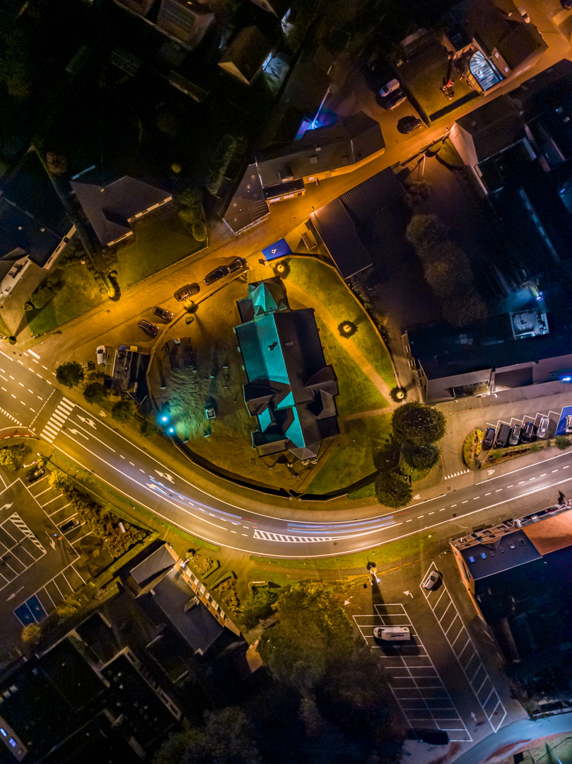 Poederlee (Lille) kerk met oude kerkhof