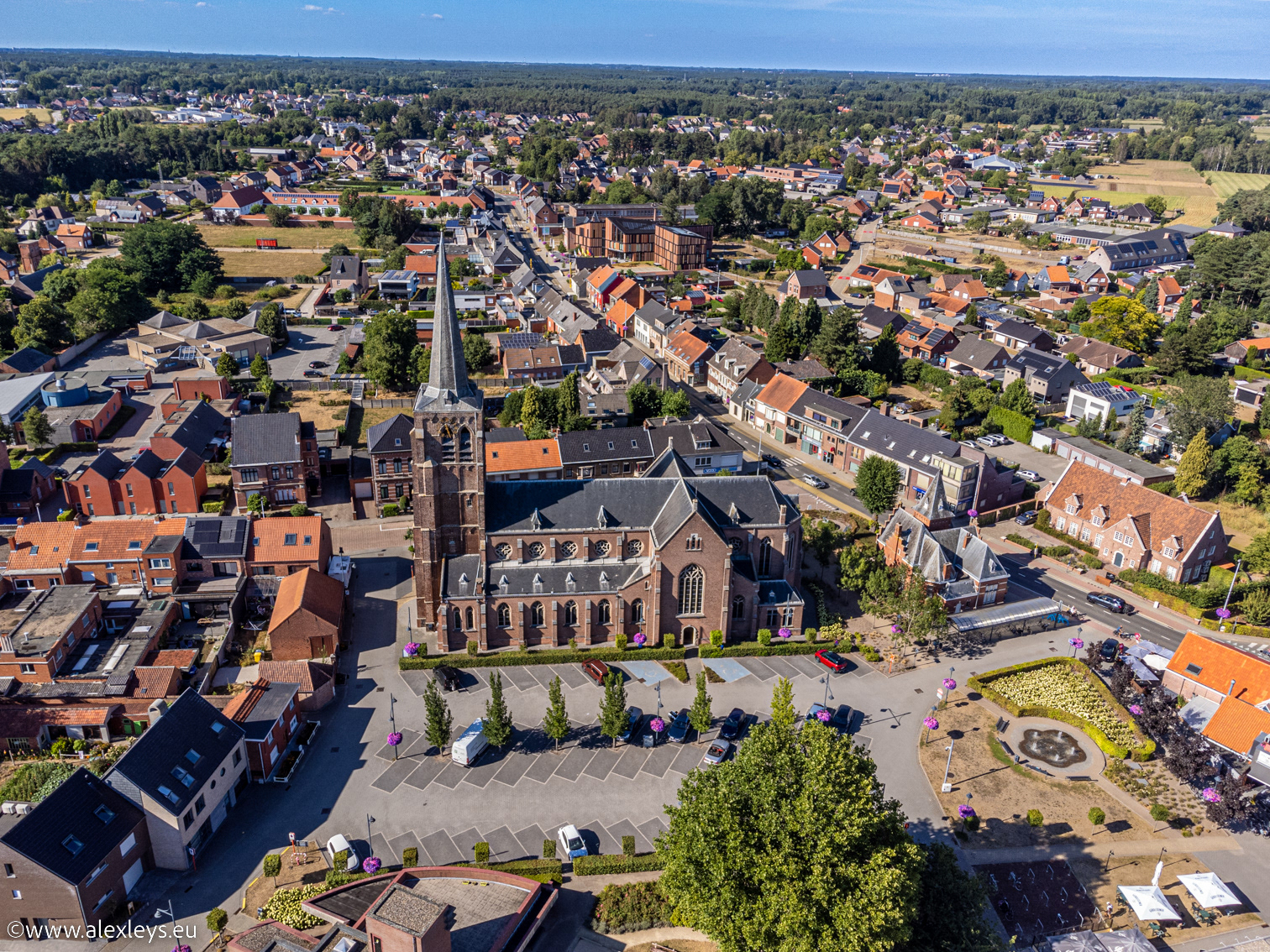 Lille, Sint Pieterskerk en de Rechtestraat