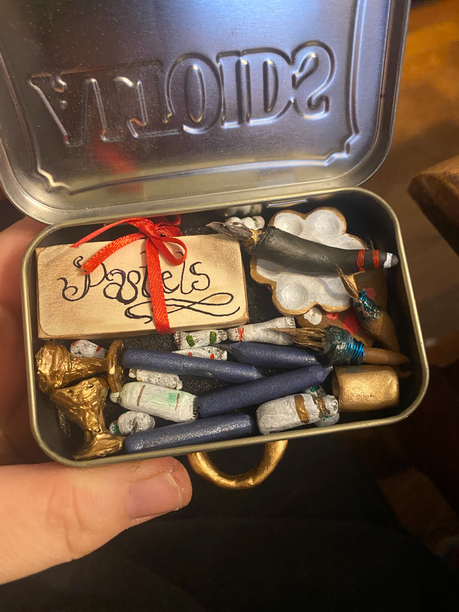 Mini art supplies