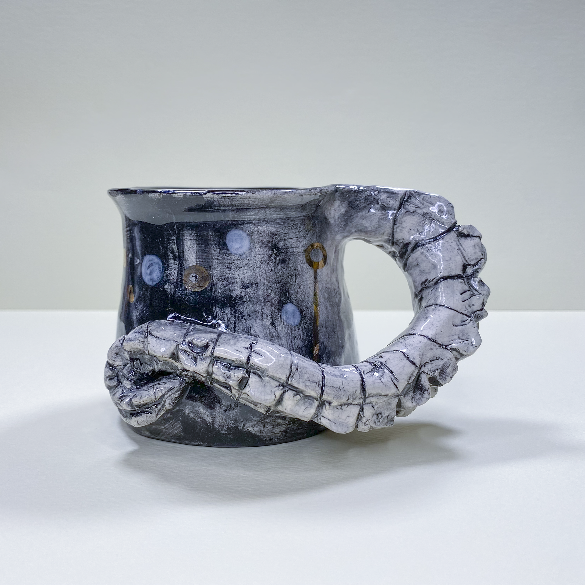 Alligator teacup