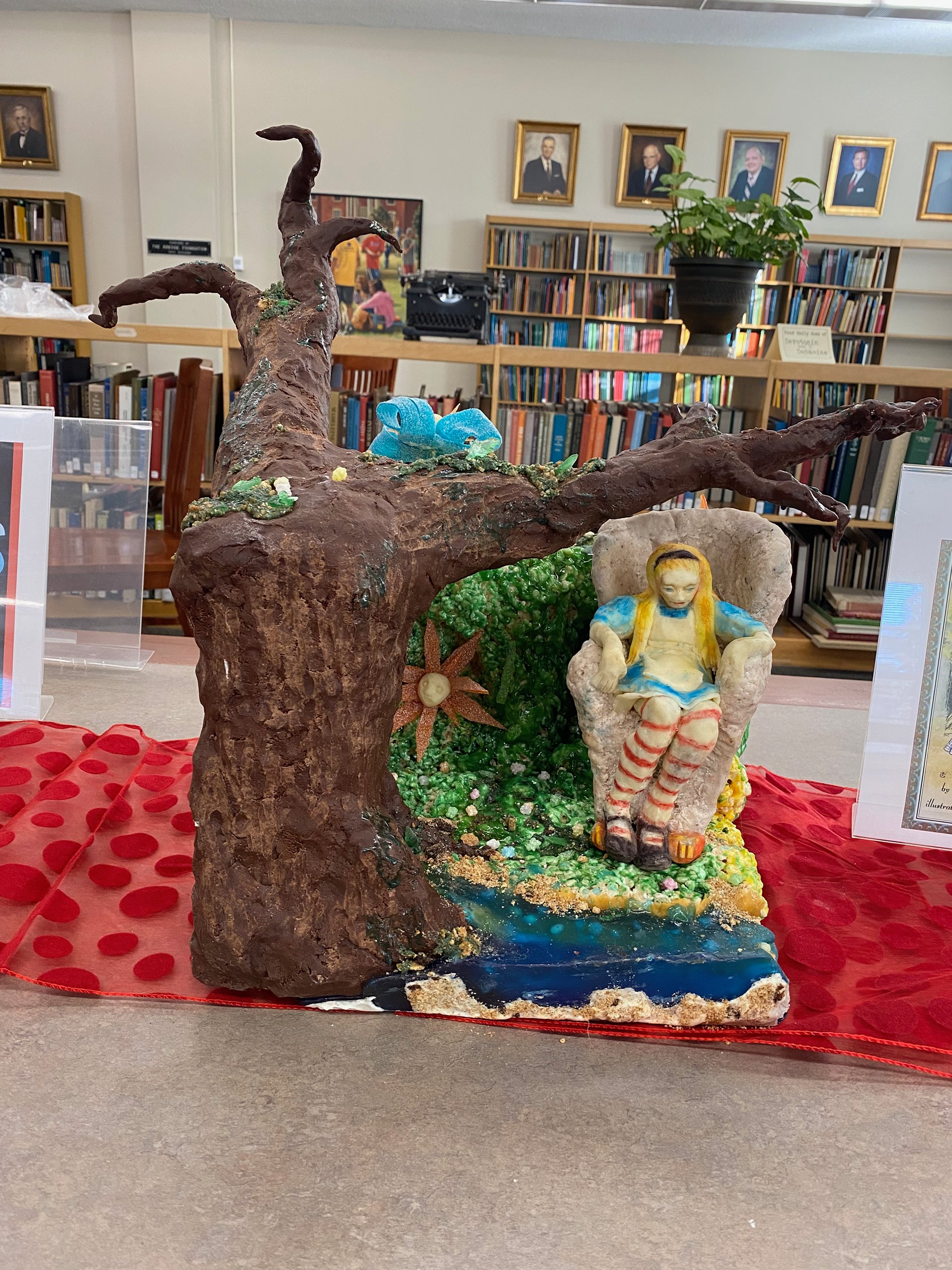 Edible sculpture- Alice in Wonderland