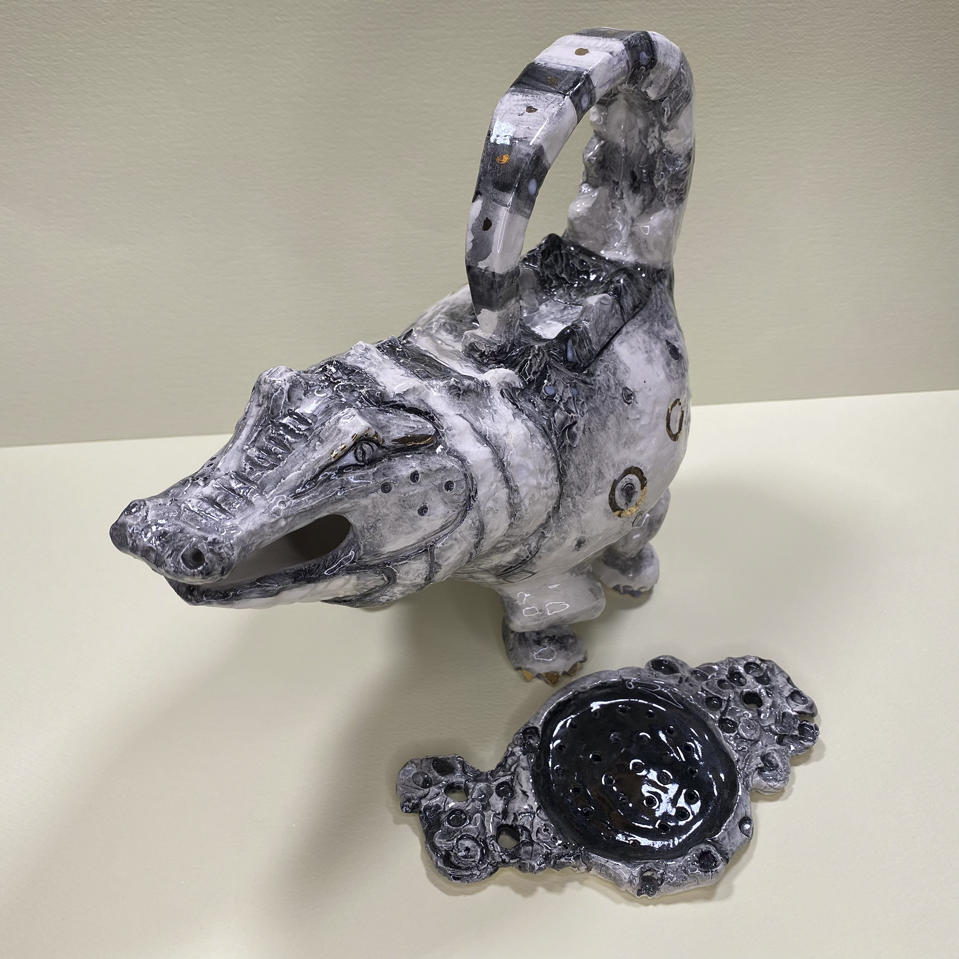 Alligator Teapot and Tea strainer
