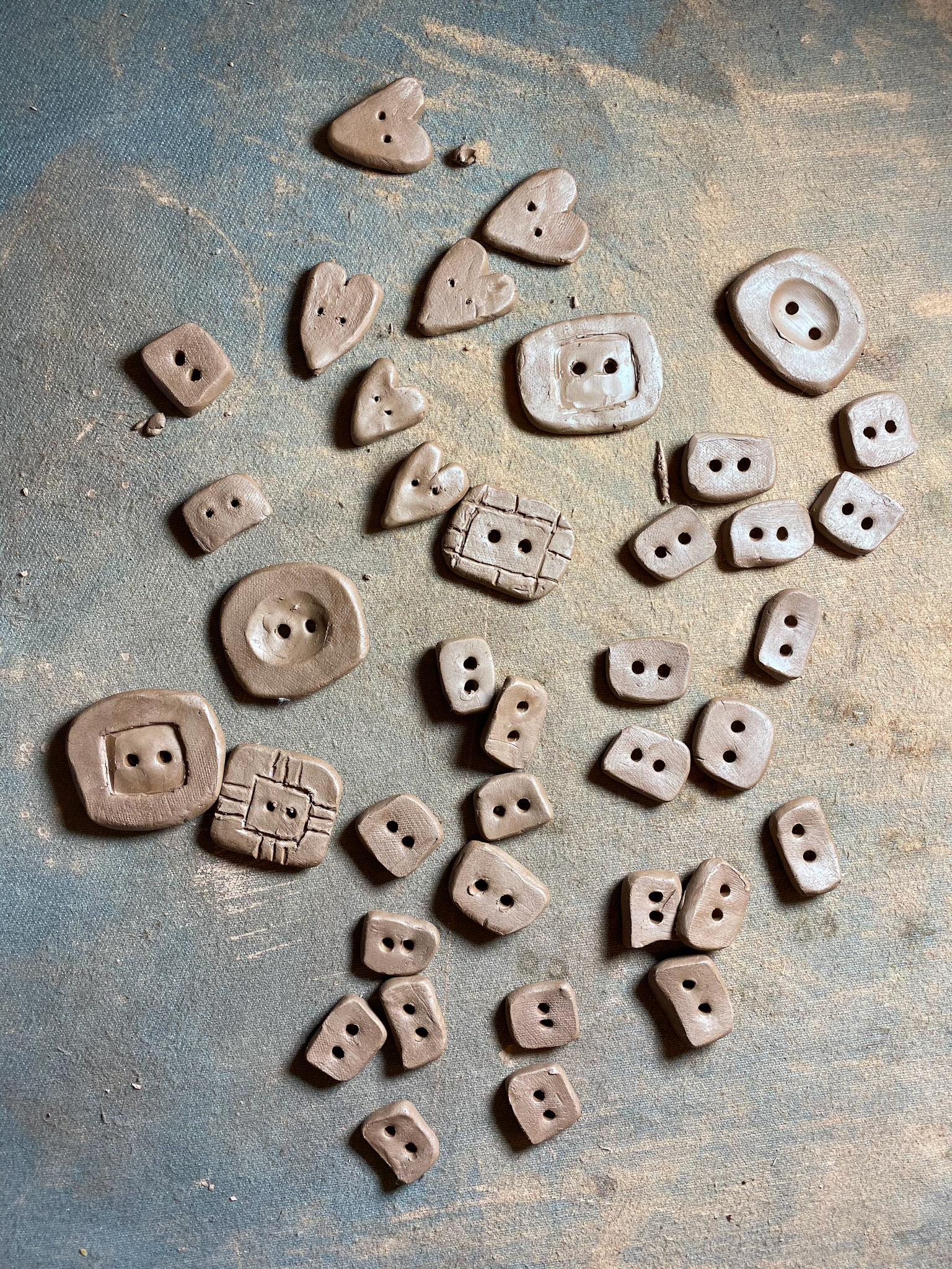 Buttons before kiln