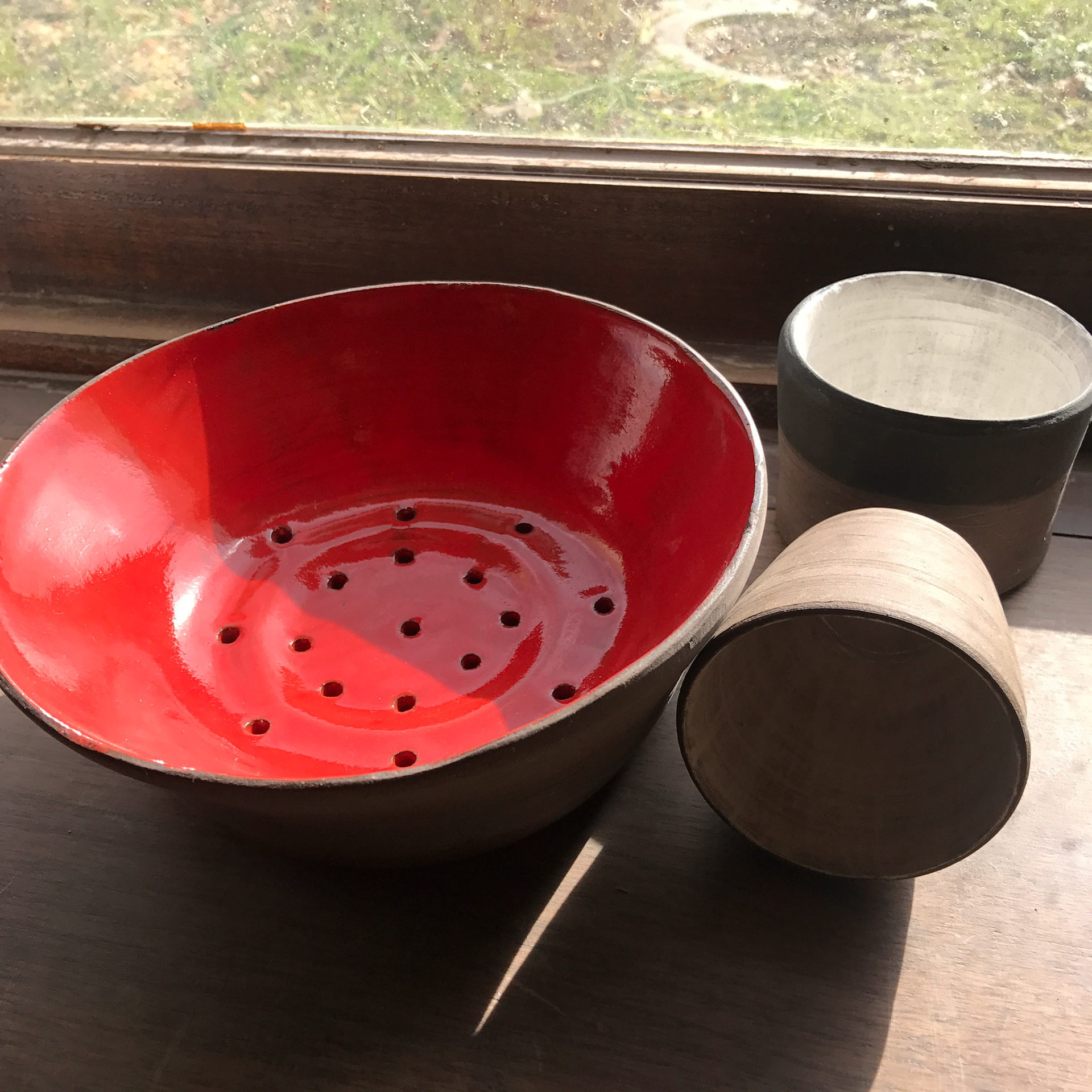 Berry bowl and Pearl cups