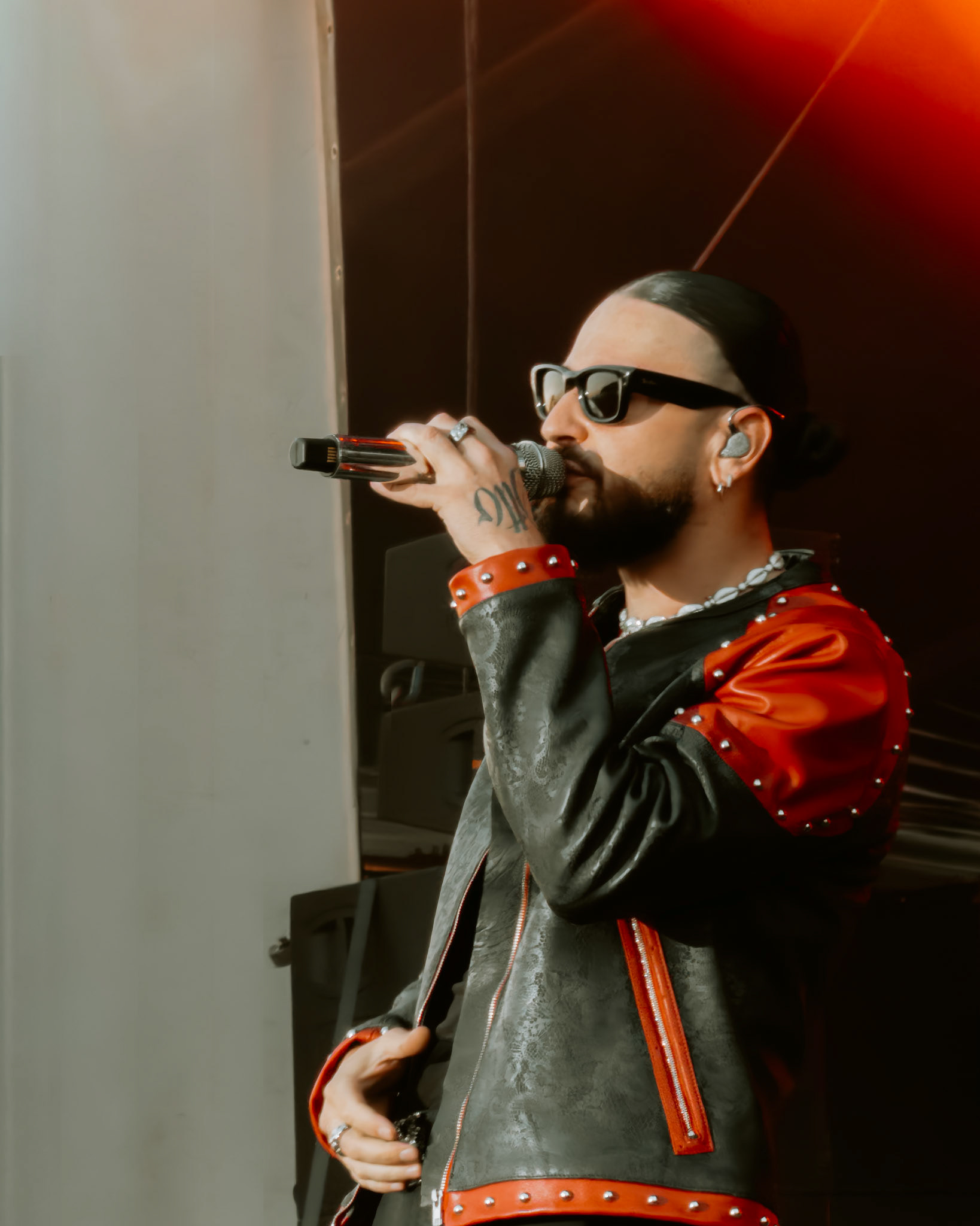 SCH@RoiArthur - Shot On iPhone