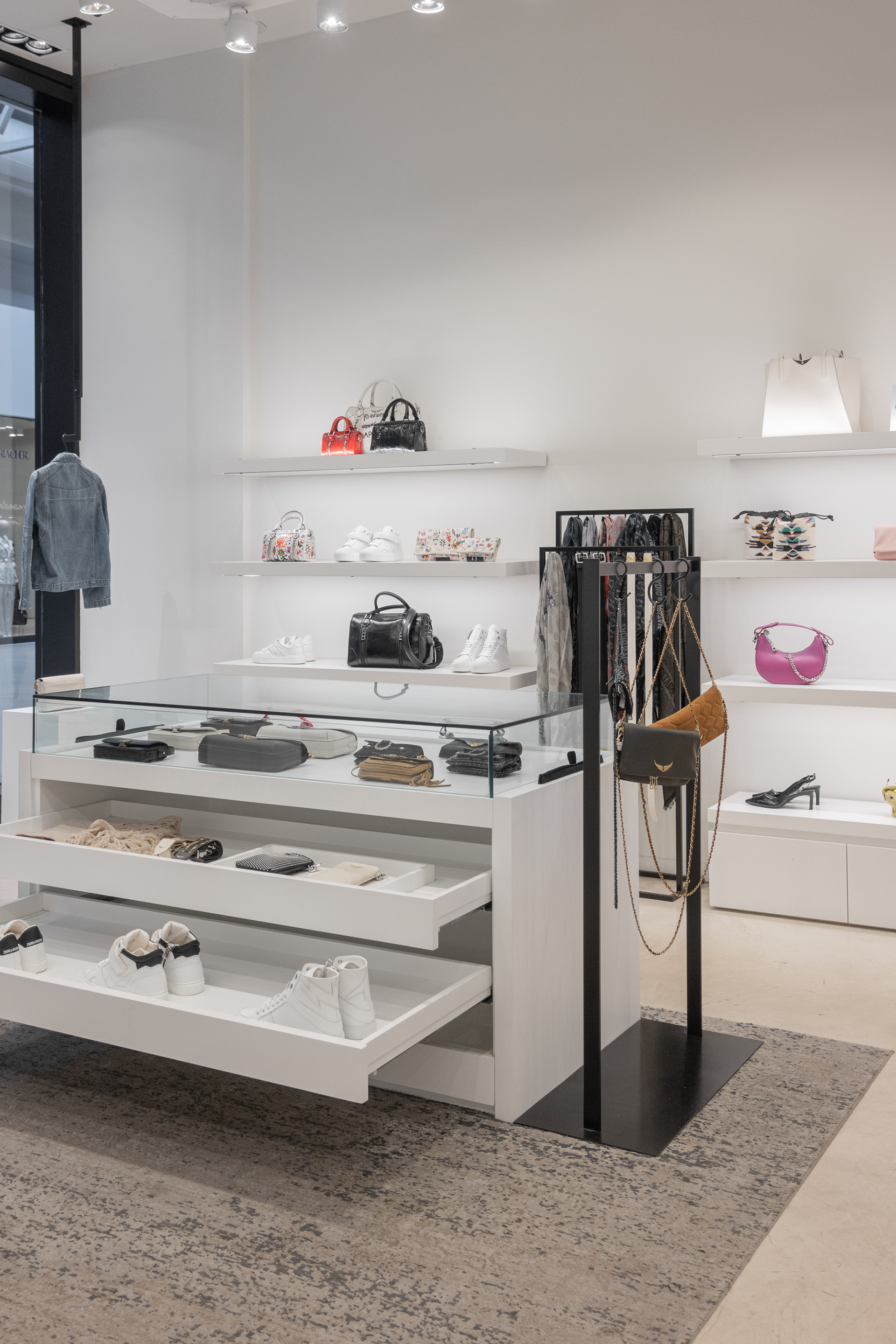 Zadig & Voltaire - Estudio Moreno - Rosario, Agosto 2024