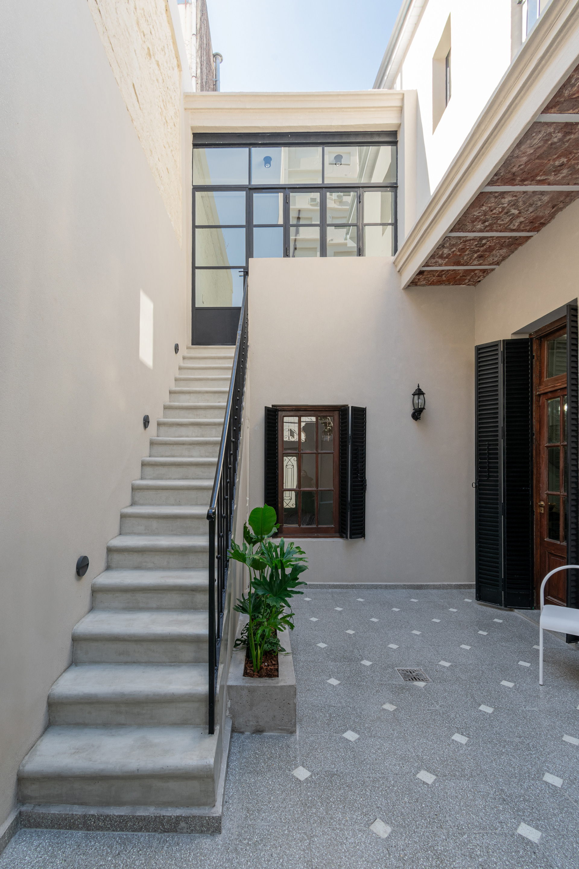 Proyecto y Ejecución - Wag Estudio y Arq. Geo Arabian - Agosto 2024