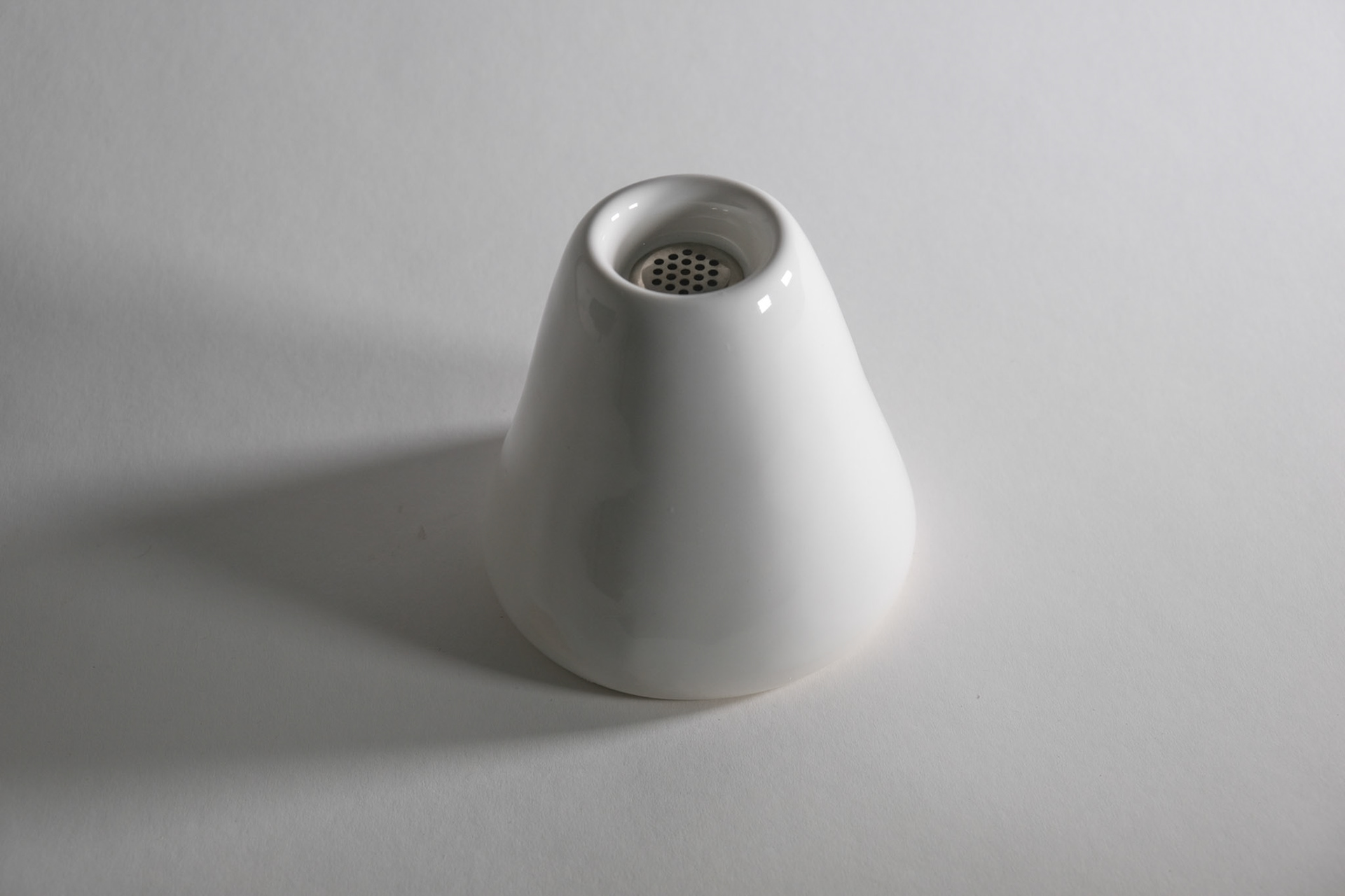 Humane bug trap for avoidant cowards