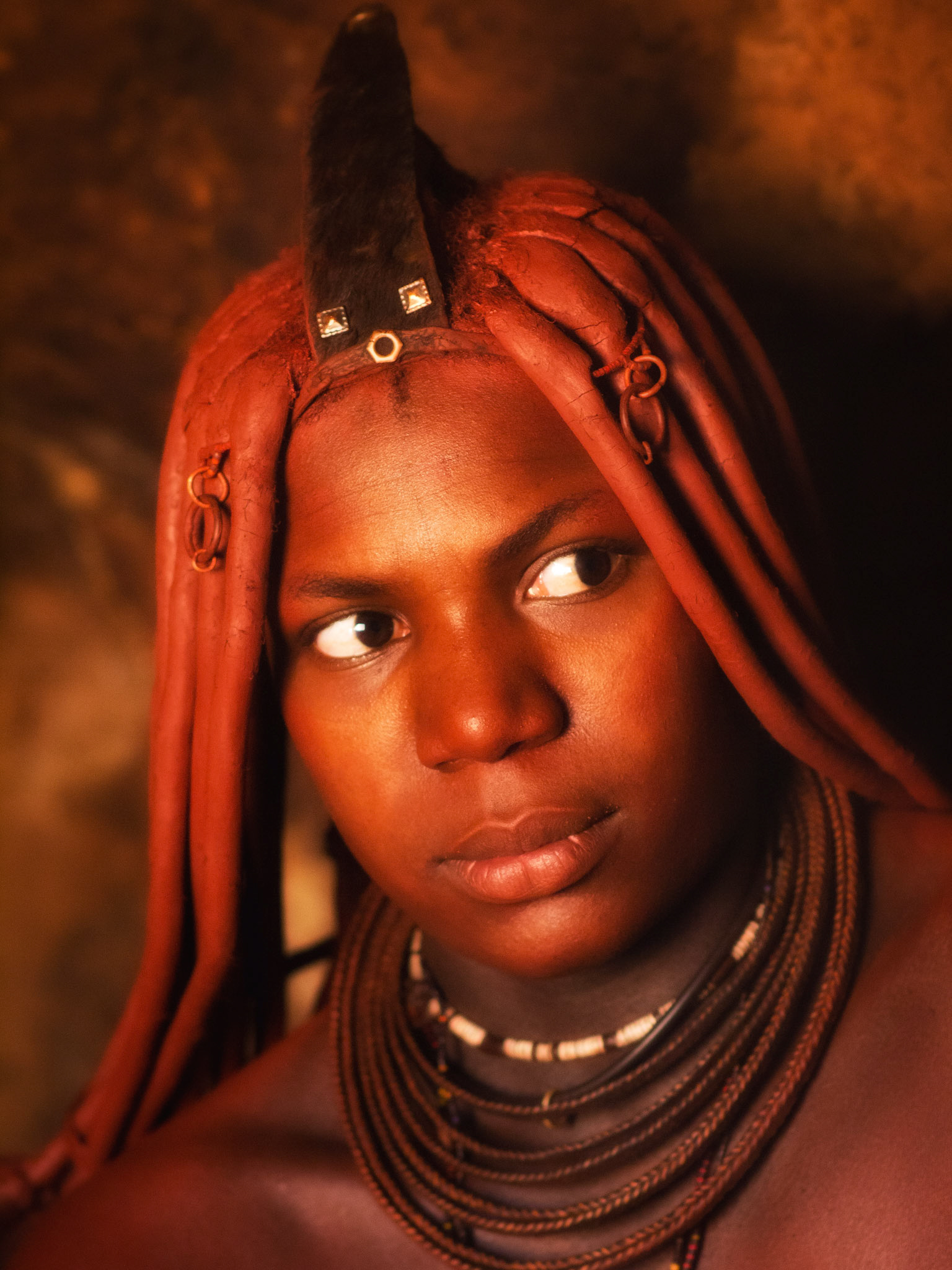 A proud woman of a proud people, with plenty to be proud of. Let's hope they can retain their lifestyle for a few more decades and can resist the tempations of civilization. Hopefully their pride is big enough!