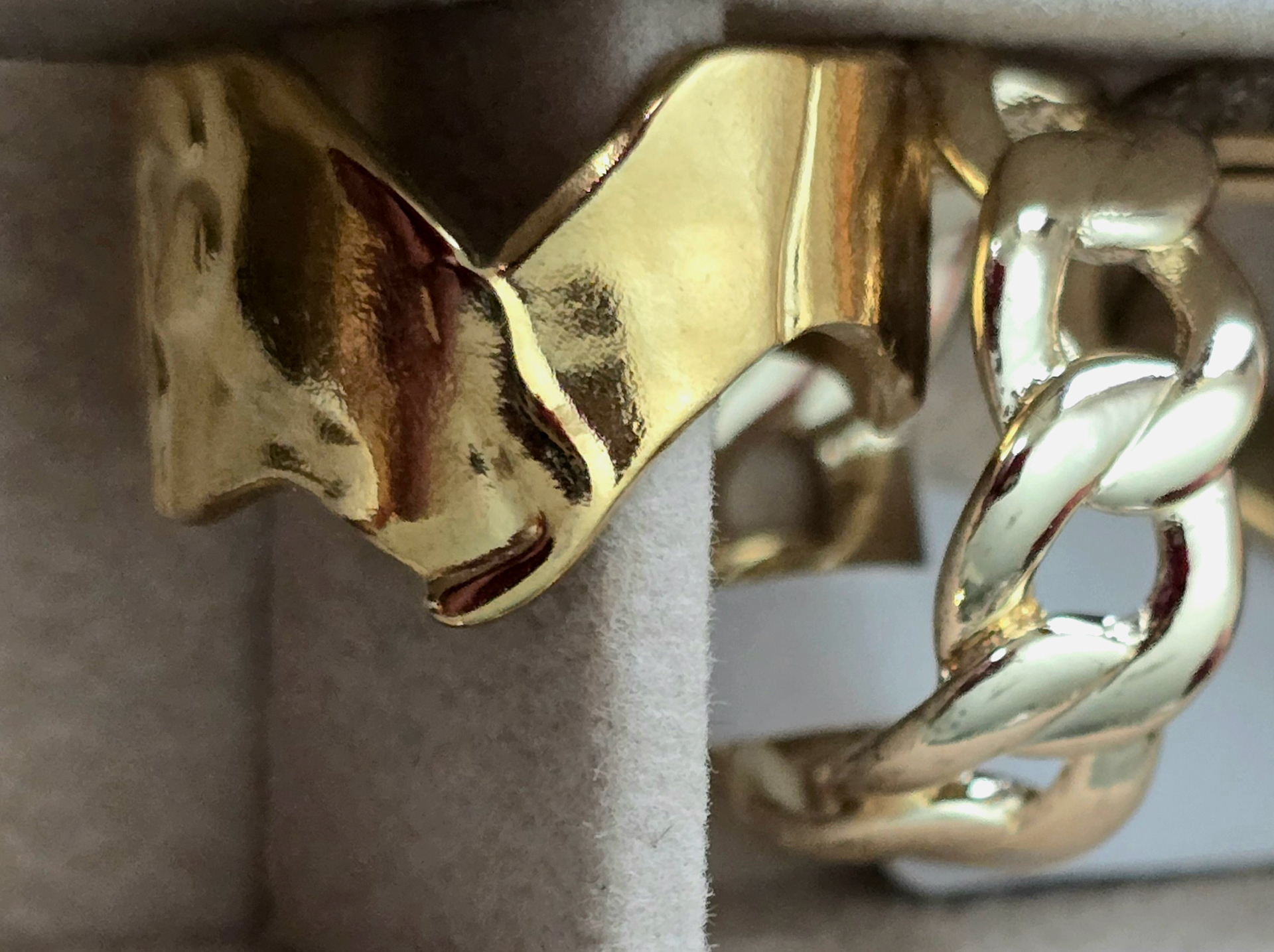 hand- made and hand assembled by @comma.concept.store 2025