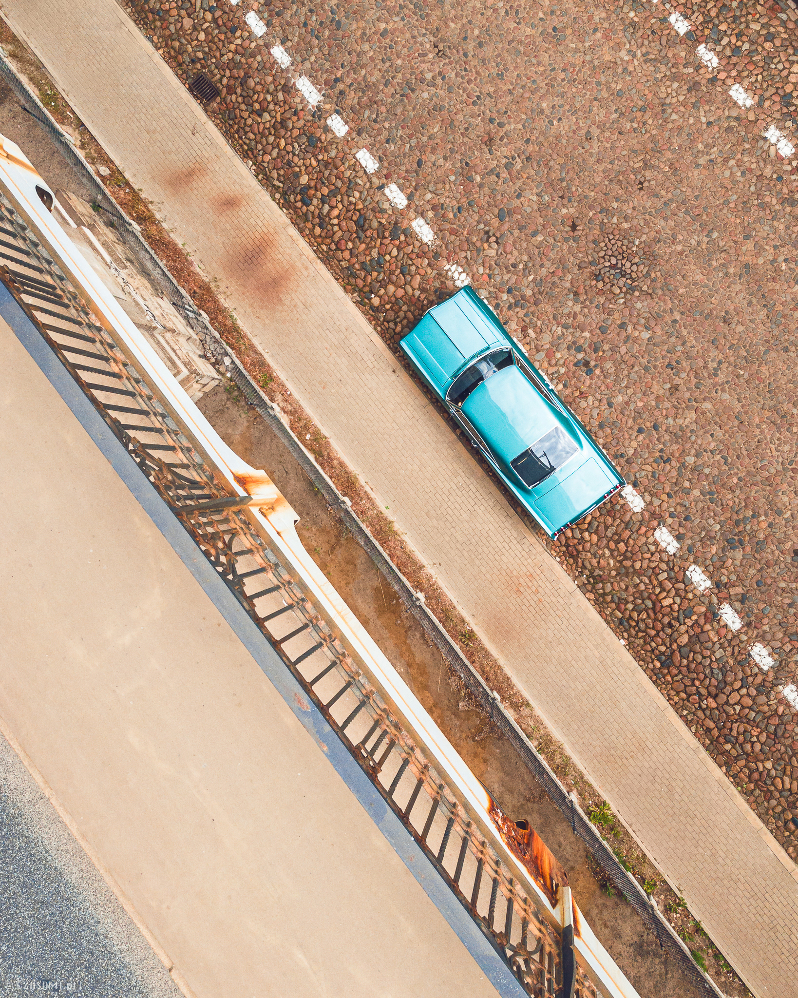 CHEVROLET IMPALA 1965r