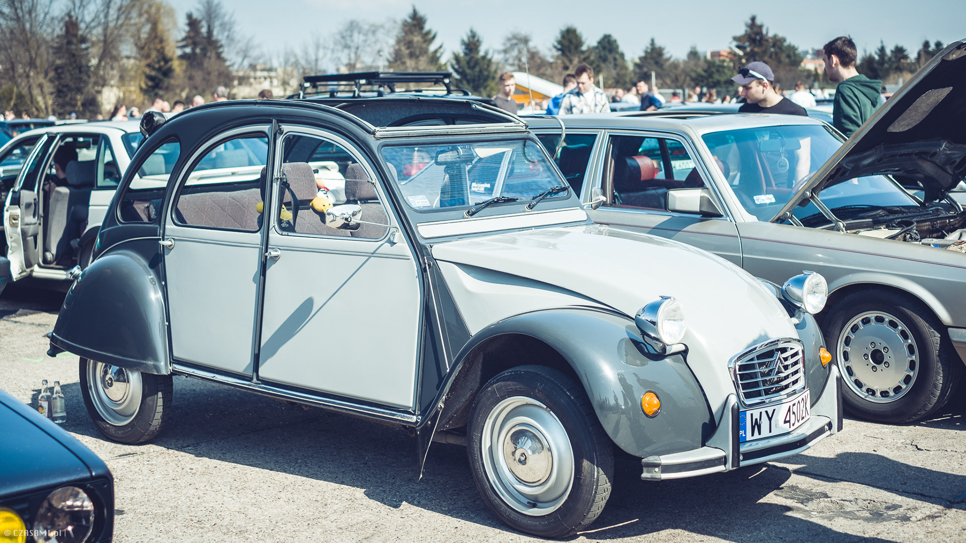 citroen 2cv. fotografia motoryzacyjna CZASAMI.pl. youngtimer warsaw rozpoczęcie sezonu 2018