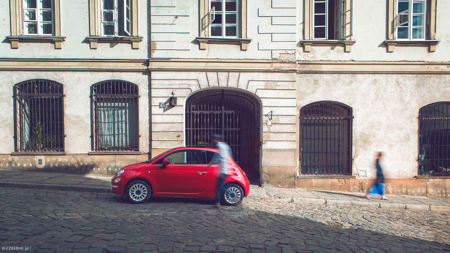 Fiat 500. Warszawa, Polska. Fotografia motoryzacyjna CZASAMI.PL