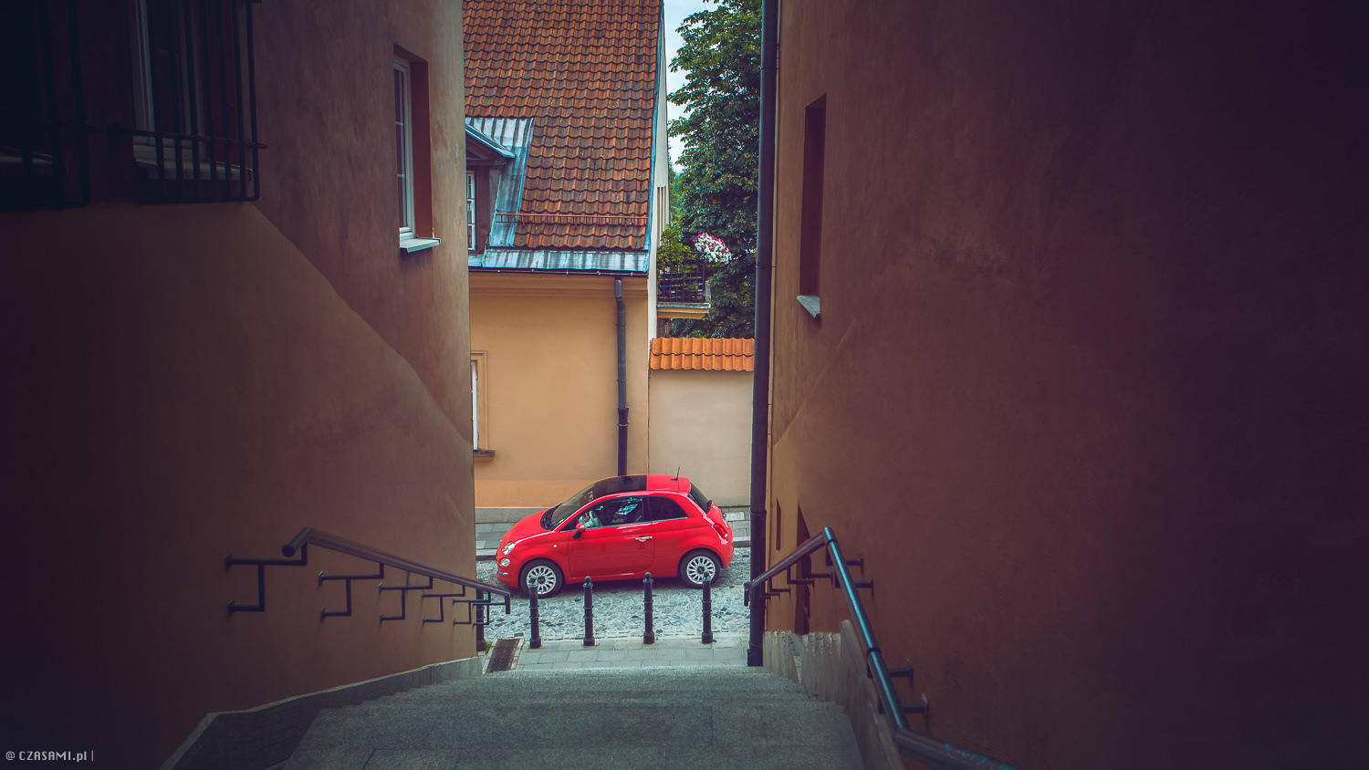 Fiat 500. Warszawa, Polska. Fotografia motoryzacyjna CZASAMI.PL