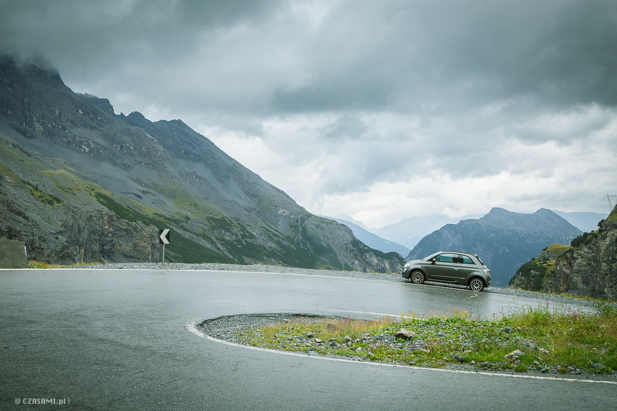 Fiat 500C, Passo dello Stelvio, Włochy, fotografia motoryzacyjna CZASAMI.PL