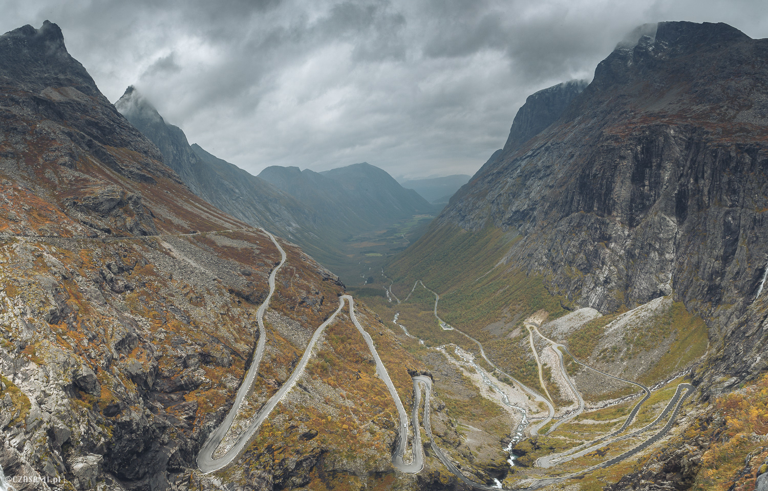 Trollstigen. Norwegia. Fotografia CZASAMI.pl