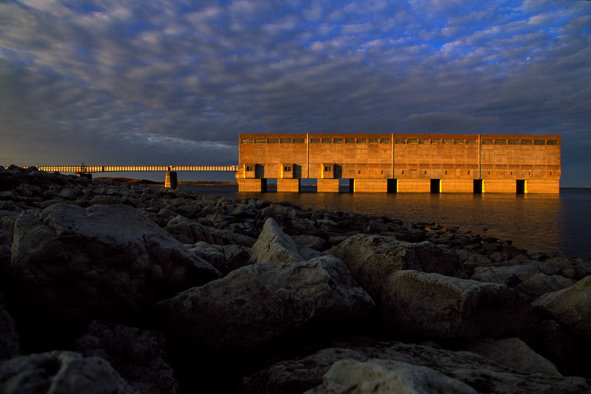 “The earth Black and many of the Bluffs have the appearance of being on fire. We came too and camped on a mud bar…the evening is calm and pleasent…” William Clark, Oct. 5, 1804, near site of present day Garrison Dam, North Dakota.