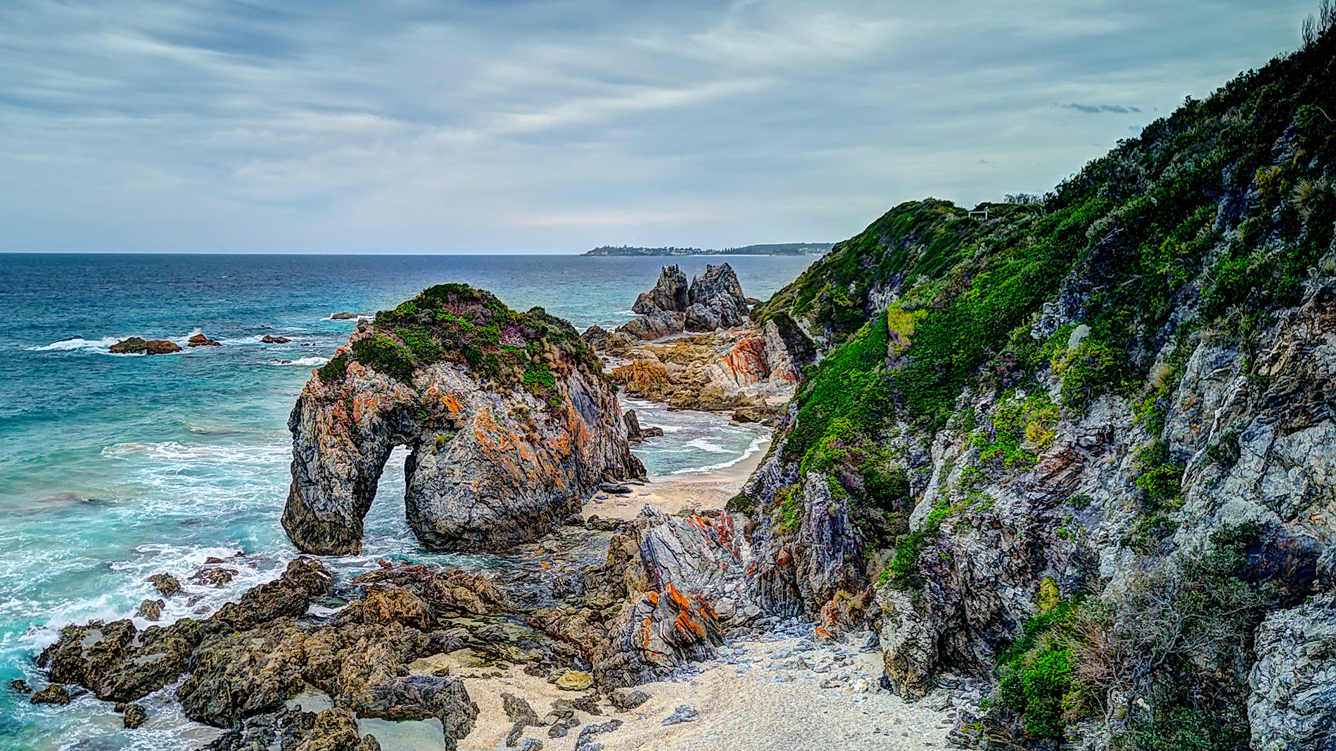 Horse Head Rock - Land side view - low altitude