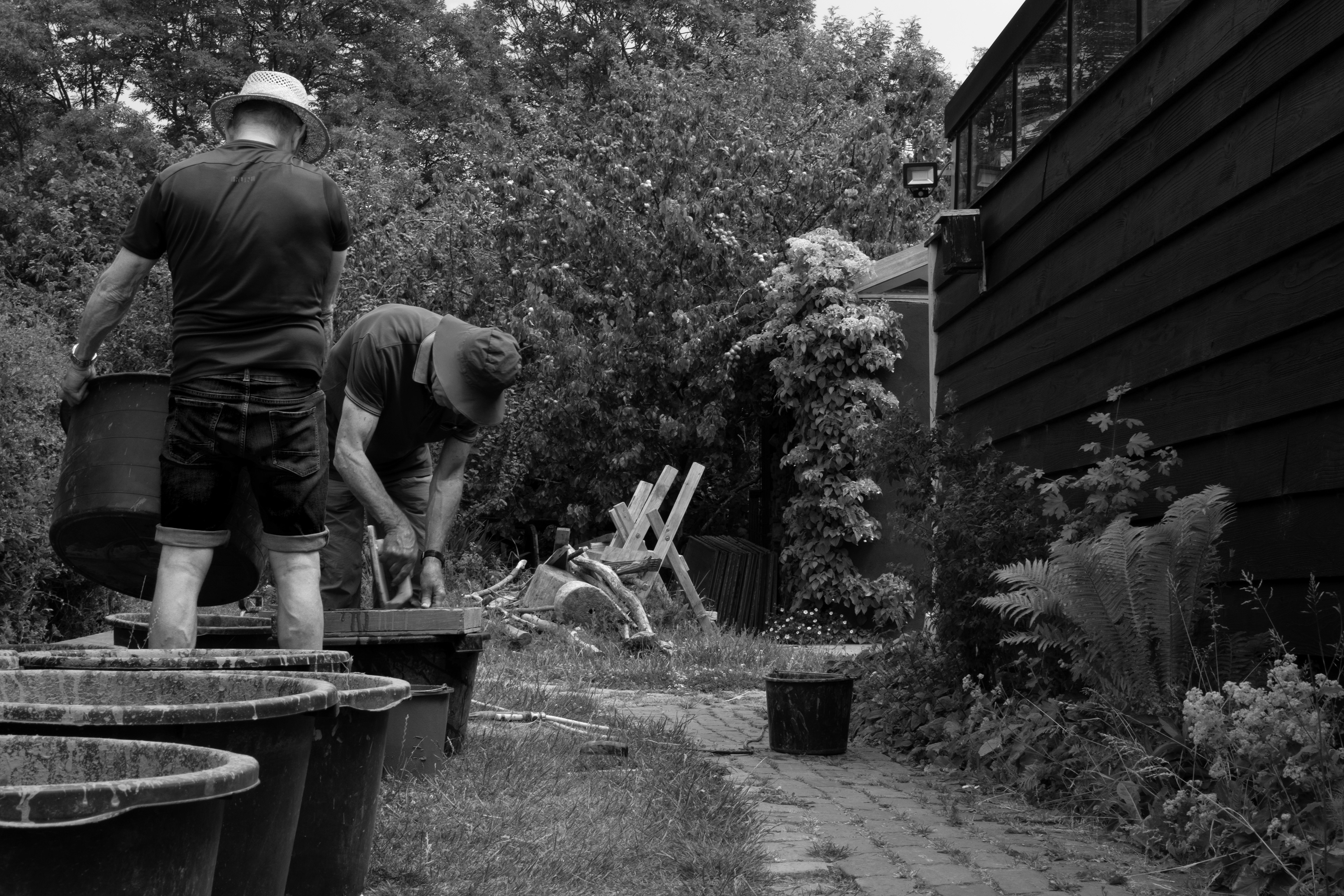 Vrijwilligers die hard werken