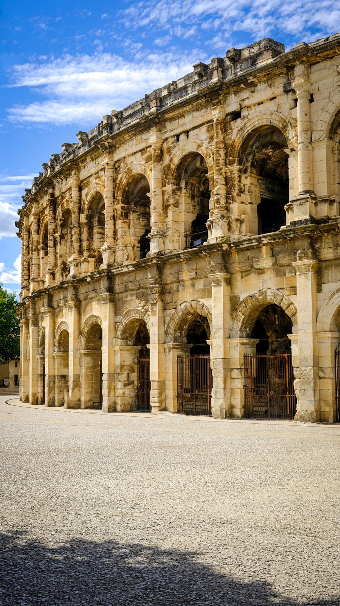 Nîmes
