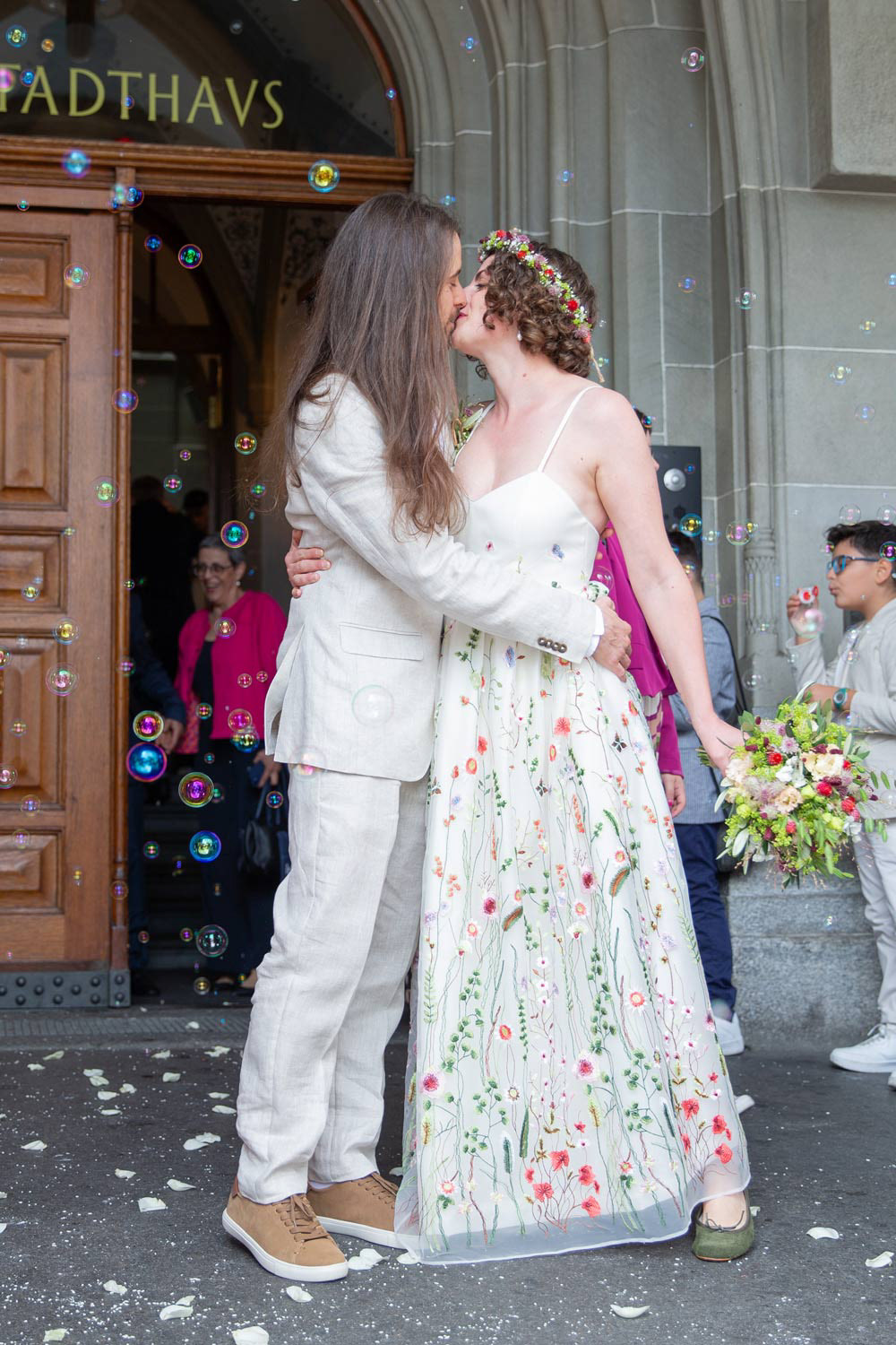 Brautkleid für deine Gartenhochzeit