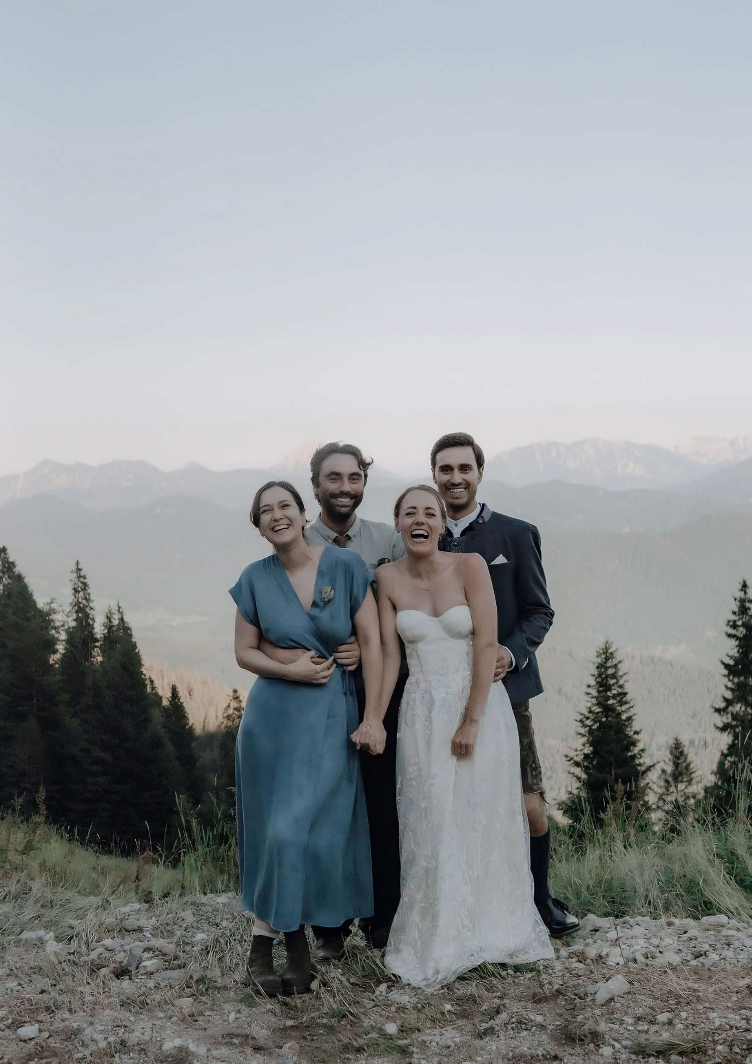 Bustier Brautkleid in zartem Design